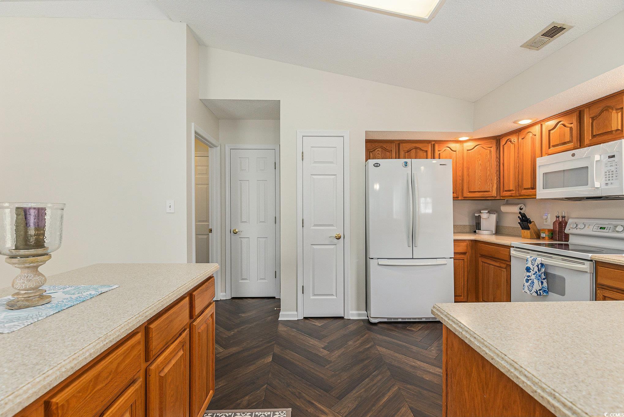 2479 Glen Dr.