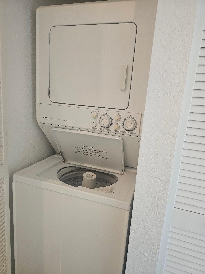 Homes for sale in Riviera Beach, FL | 3261 Laurel Ridge Cir, Riviera Beach, FL 33404 | MLS# F10504746