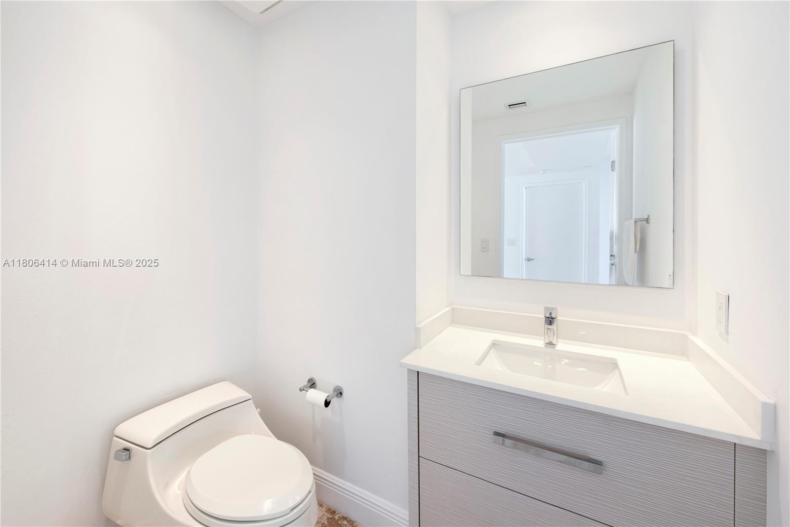 781 Crandon Blvd #1404, Key Biscayne FL 33149