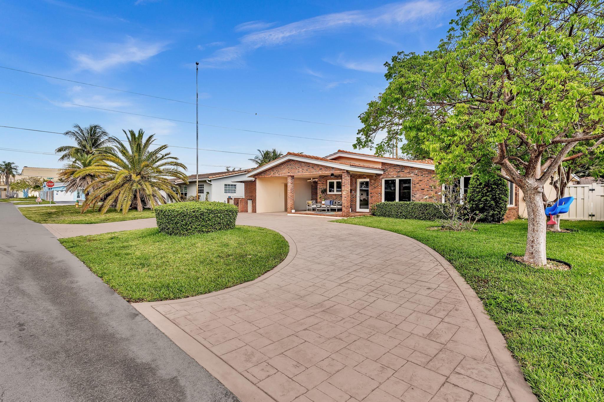 Homes for sale in Oakland Park, FL | 1311 Ne 42Nd St, Oakland Park, FL 33334 | MLS# F10504952