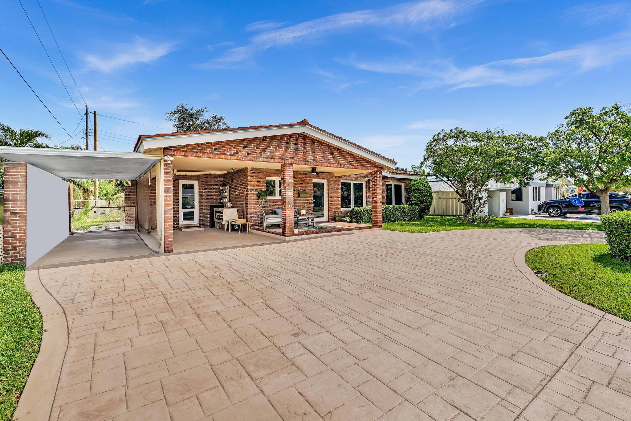 Homes for sale in Oakland Park, FL | 1311 Ne 42Nd St, Oakland Park, FL 33334 | MLS# F10504952