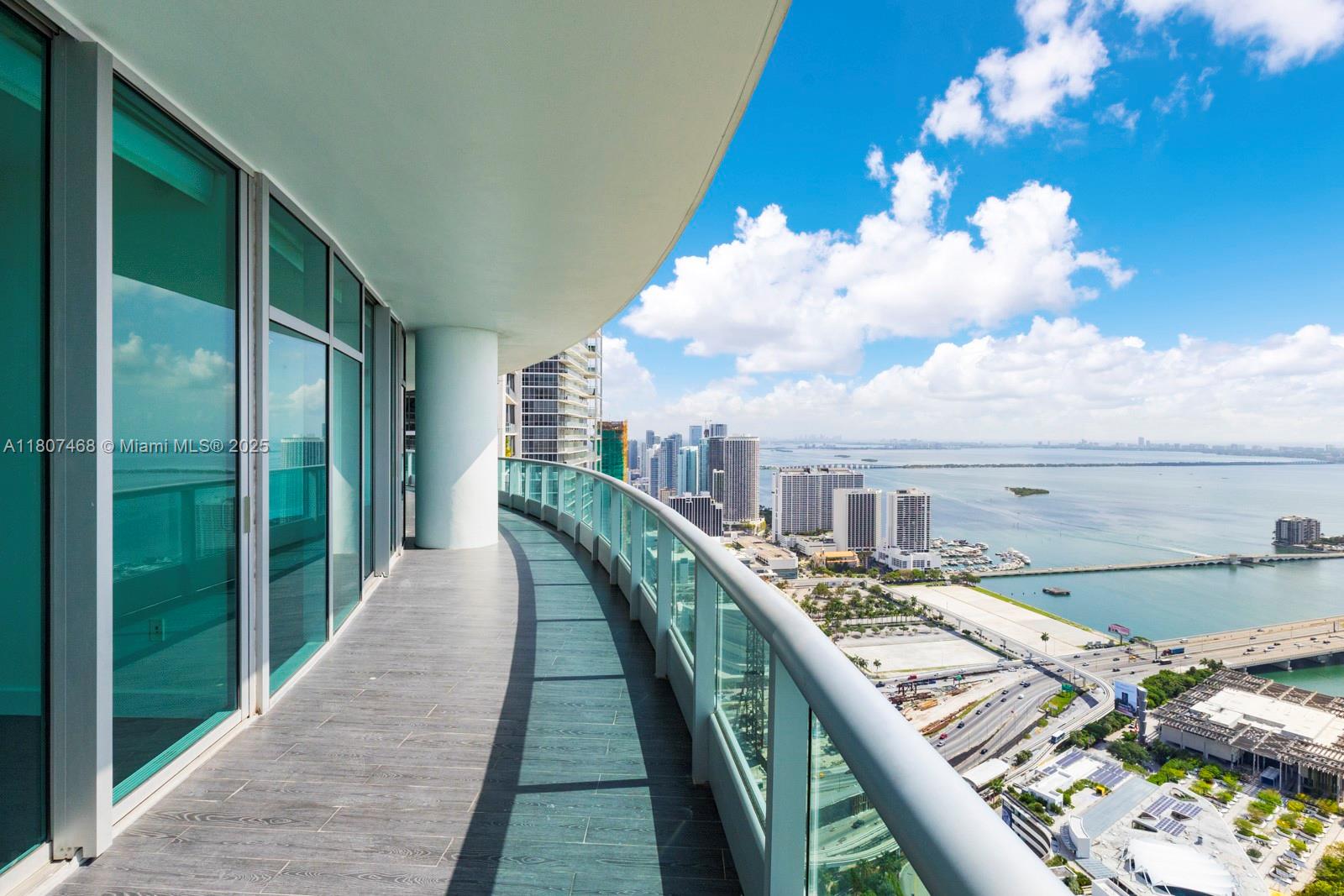 900 Biscayne Blvd #5606, Miami FL 33132