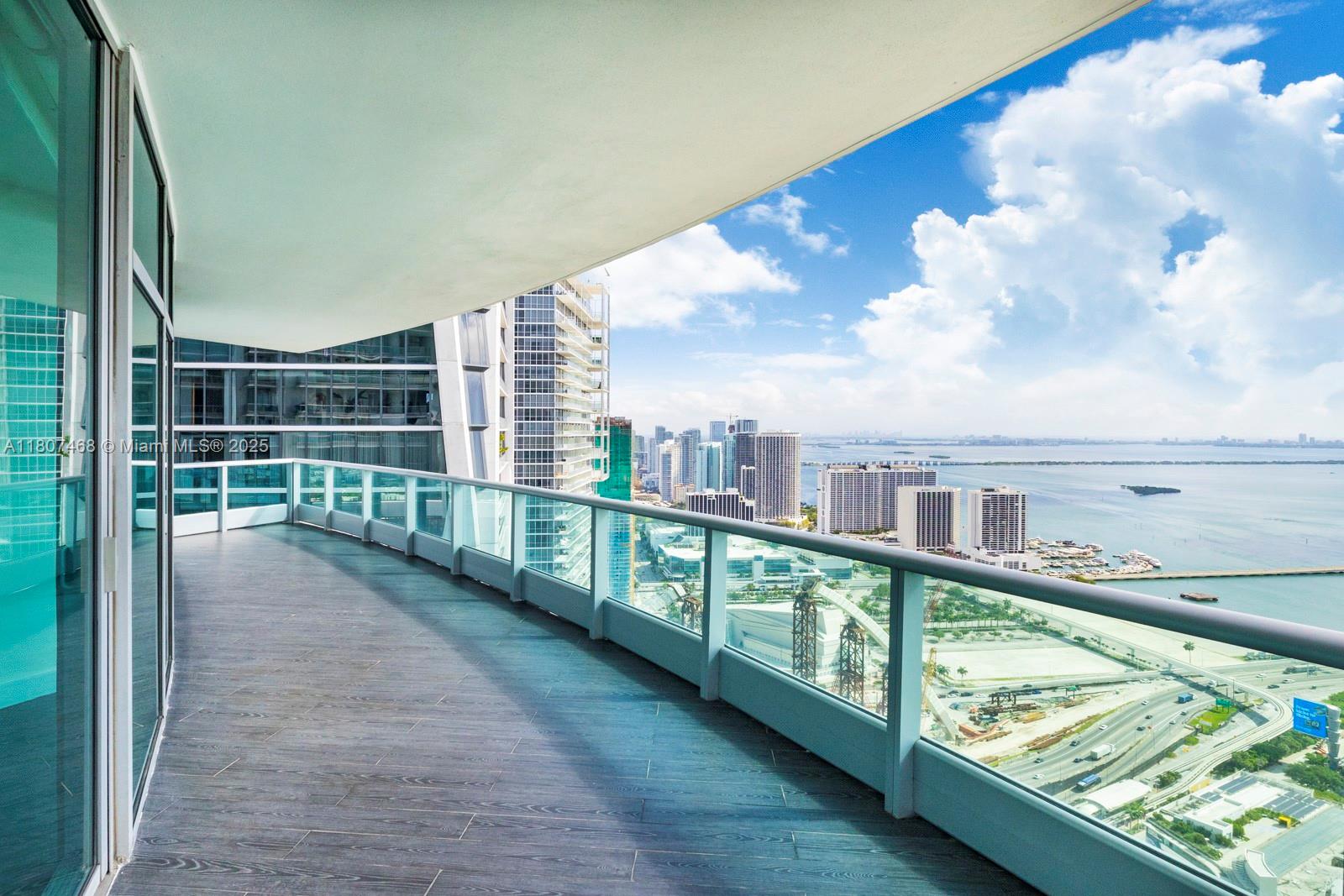 900 Biscayne Blvd #5606, Miami FL 33132