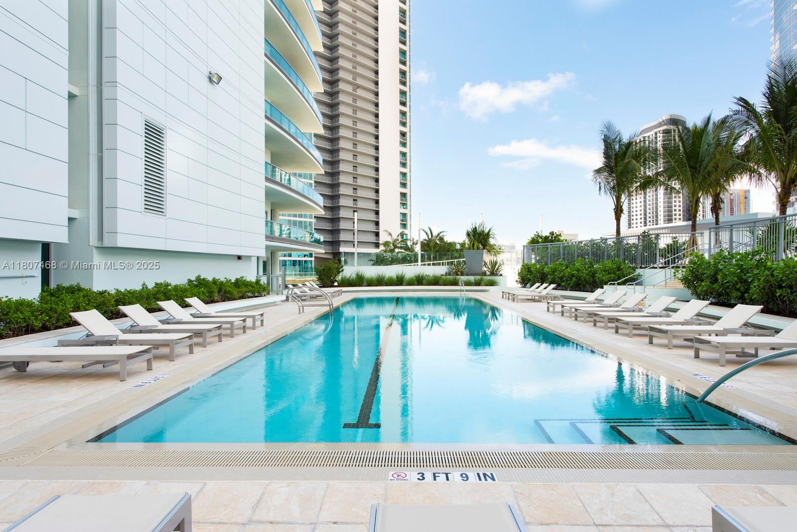 900 Biscayne Blvd #5606, Miami FL 33132