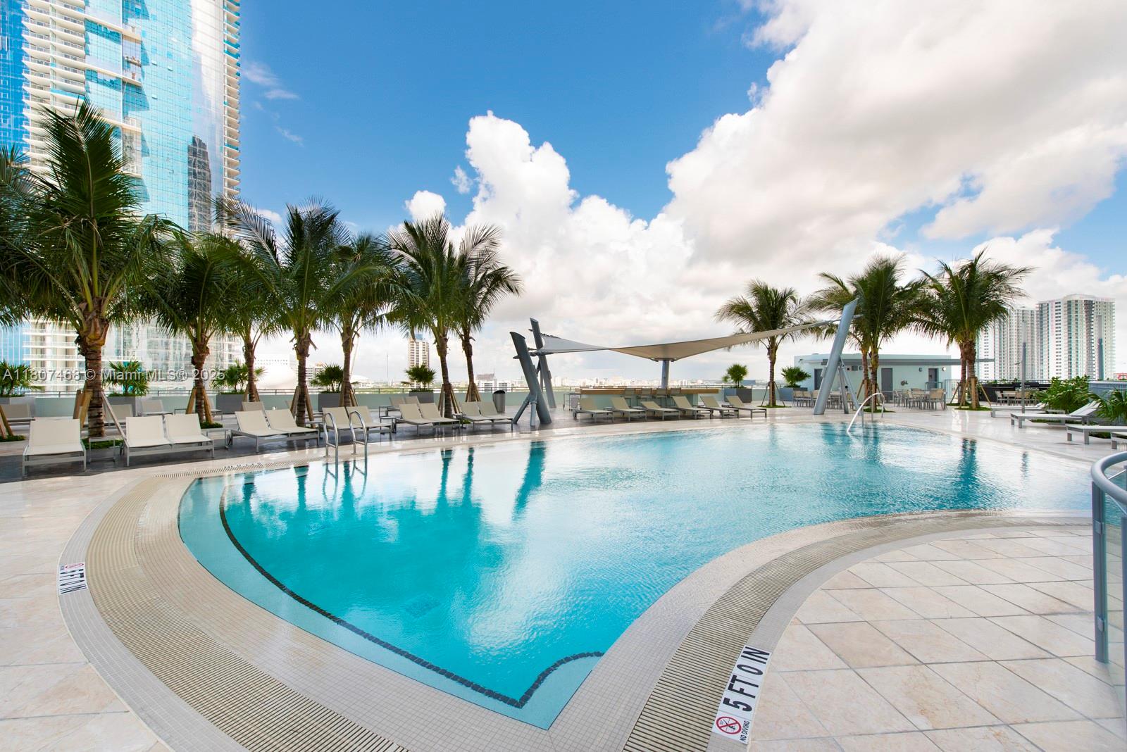900 Biscayne Blvd #5606, Miami FL 33132