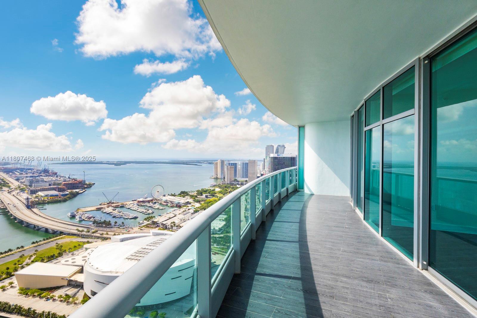 900 Biscayne Blvd #5606, Miami FL 33132