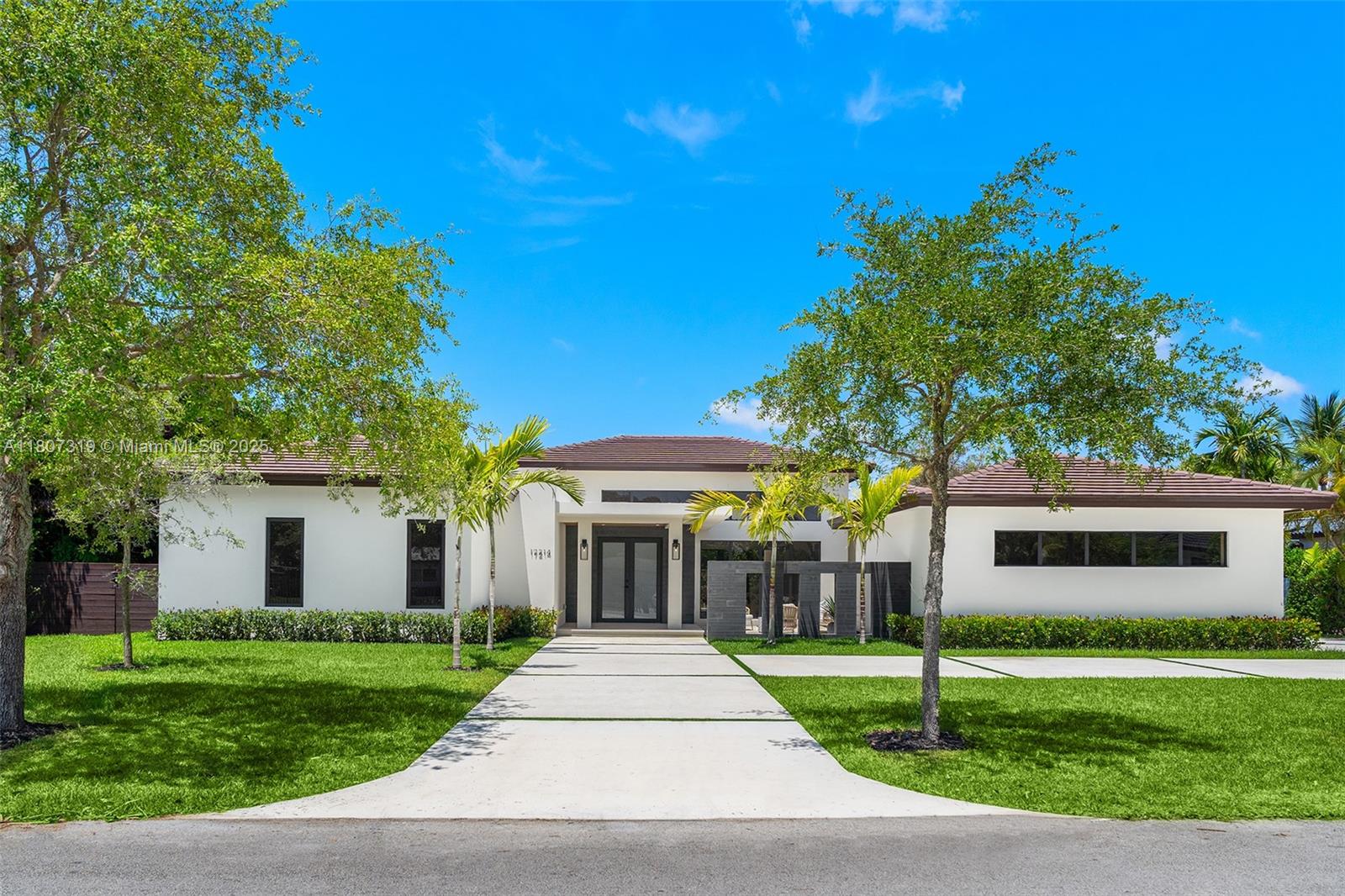 Homes for sale in Palmetto Bay, FL | 17214 Sw 92Nd Ave, Palmetto Bay, FL 33157 | MLS# A11807319