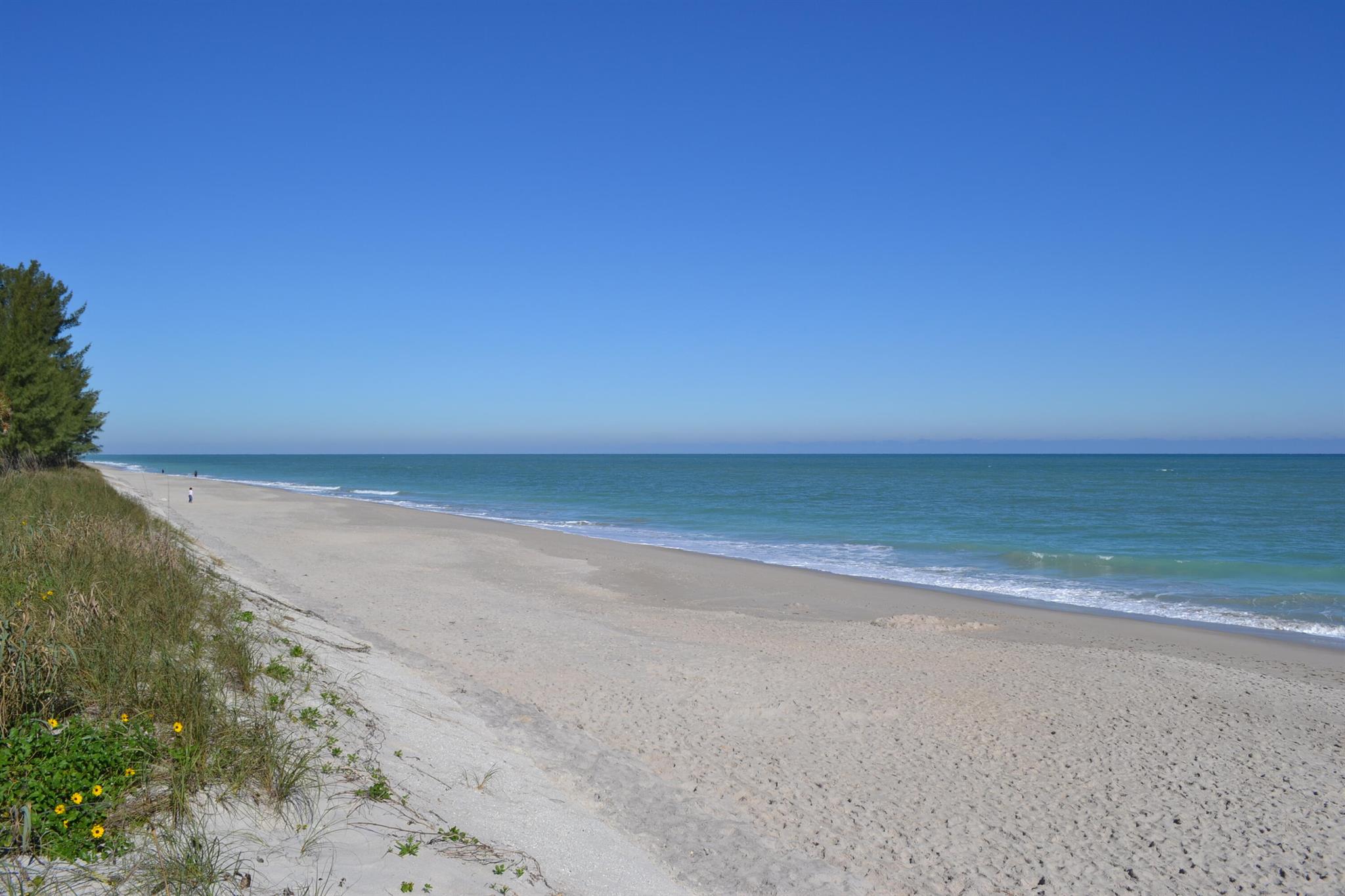 Homes for sale in Vero Beach, FL | 1384 W Island Club Square, Vero Beach, FL 32963 | MLS# R11092763