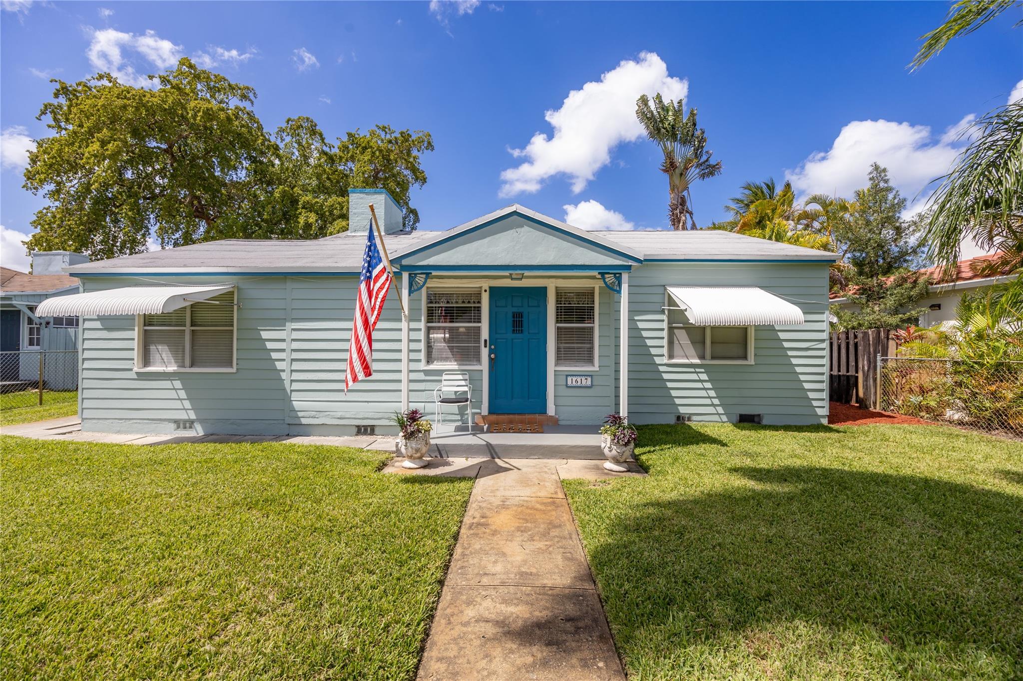 1617 Dewey Hollywood FL 33020 | F10505153