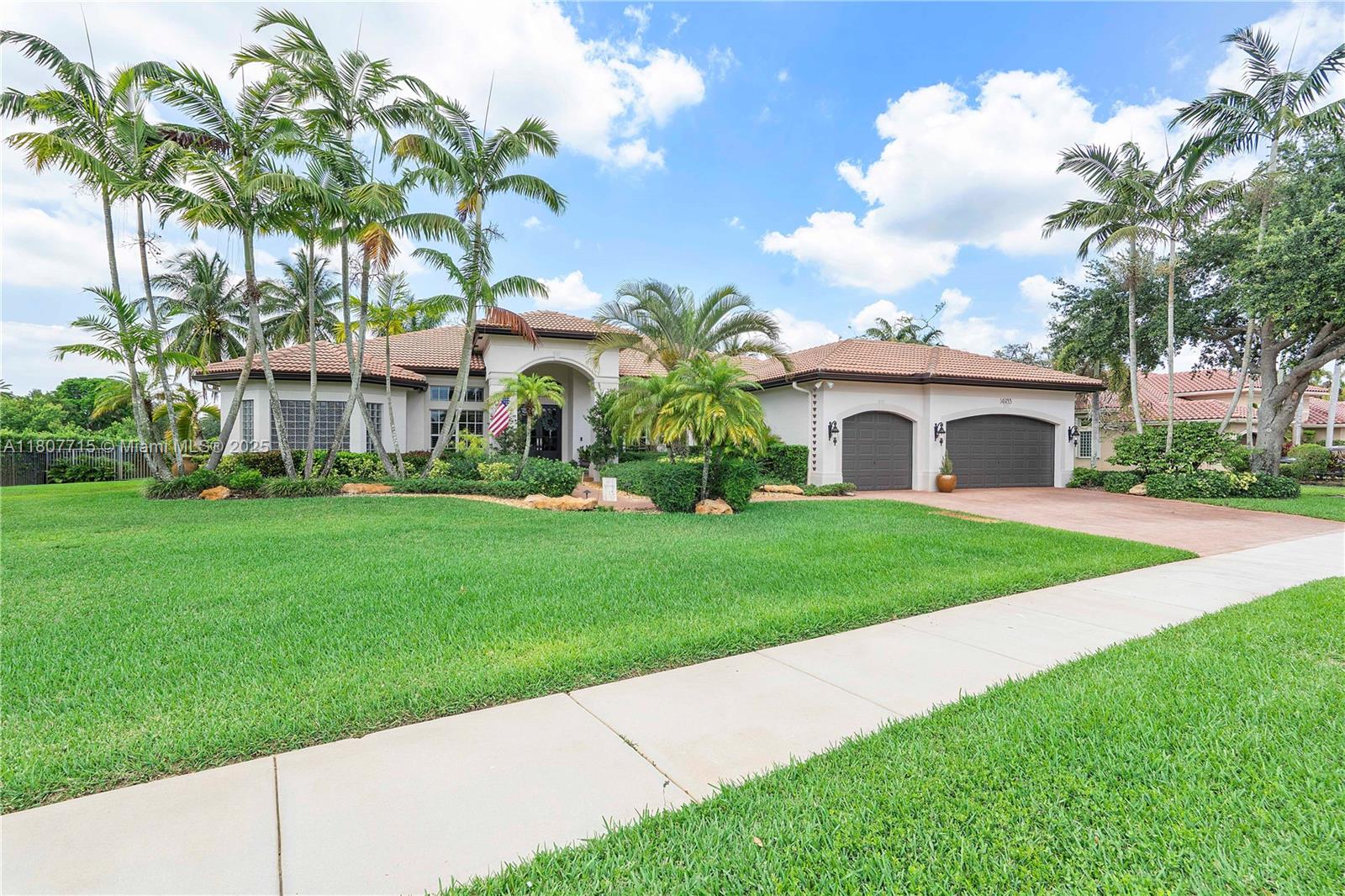 Homes for sale in Davie, FL | 14933 Sw 33rd St, Davie, FL 33331 | MLS# A11807715