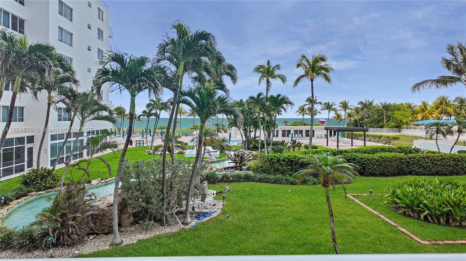 The Carriage Club North