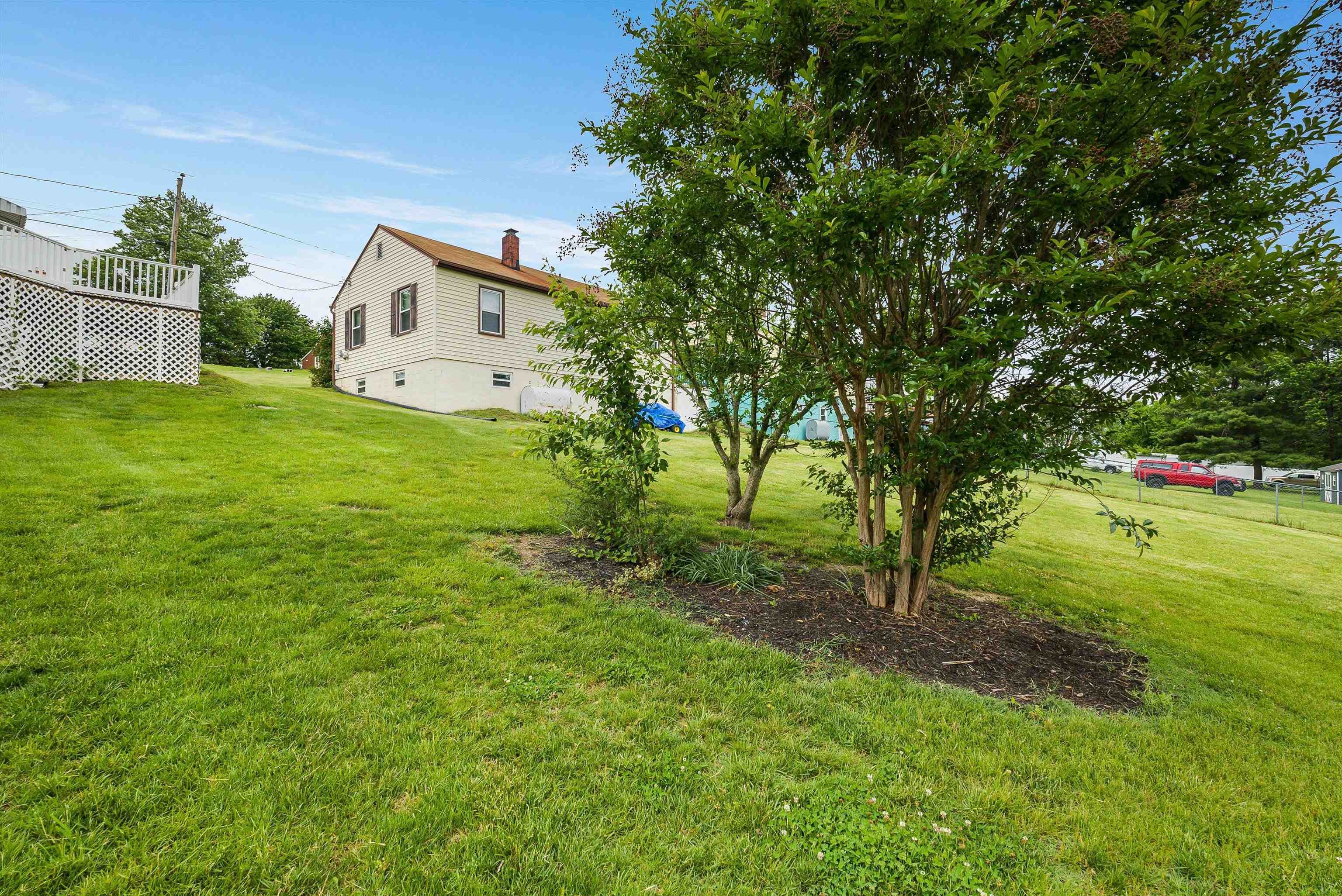 390 Frontier Dr