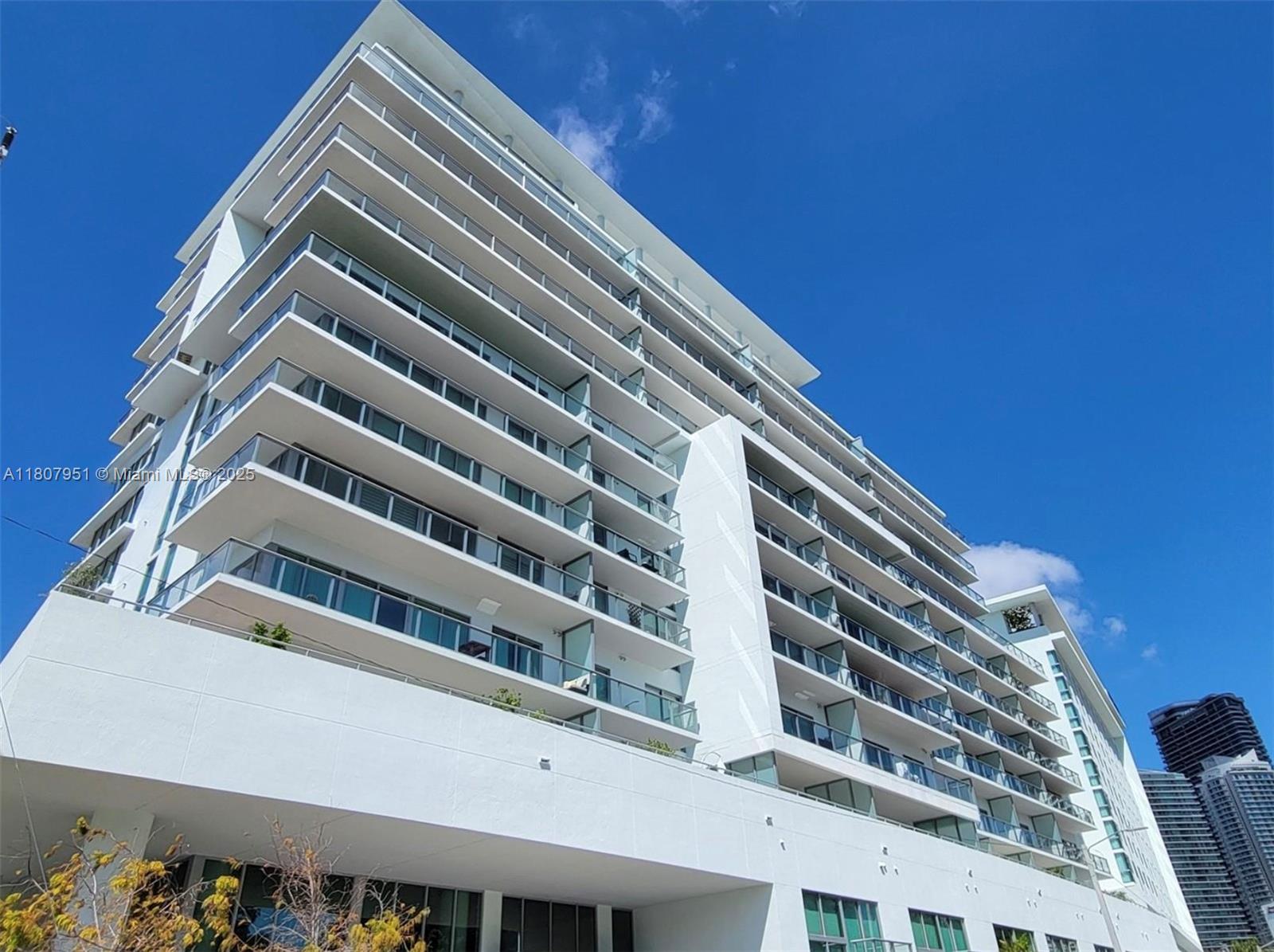 Condo for Sale in Miami, FL