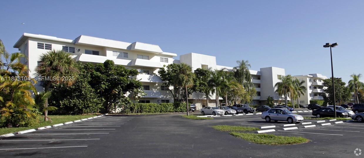 Village At Dadeland Condo