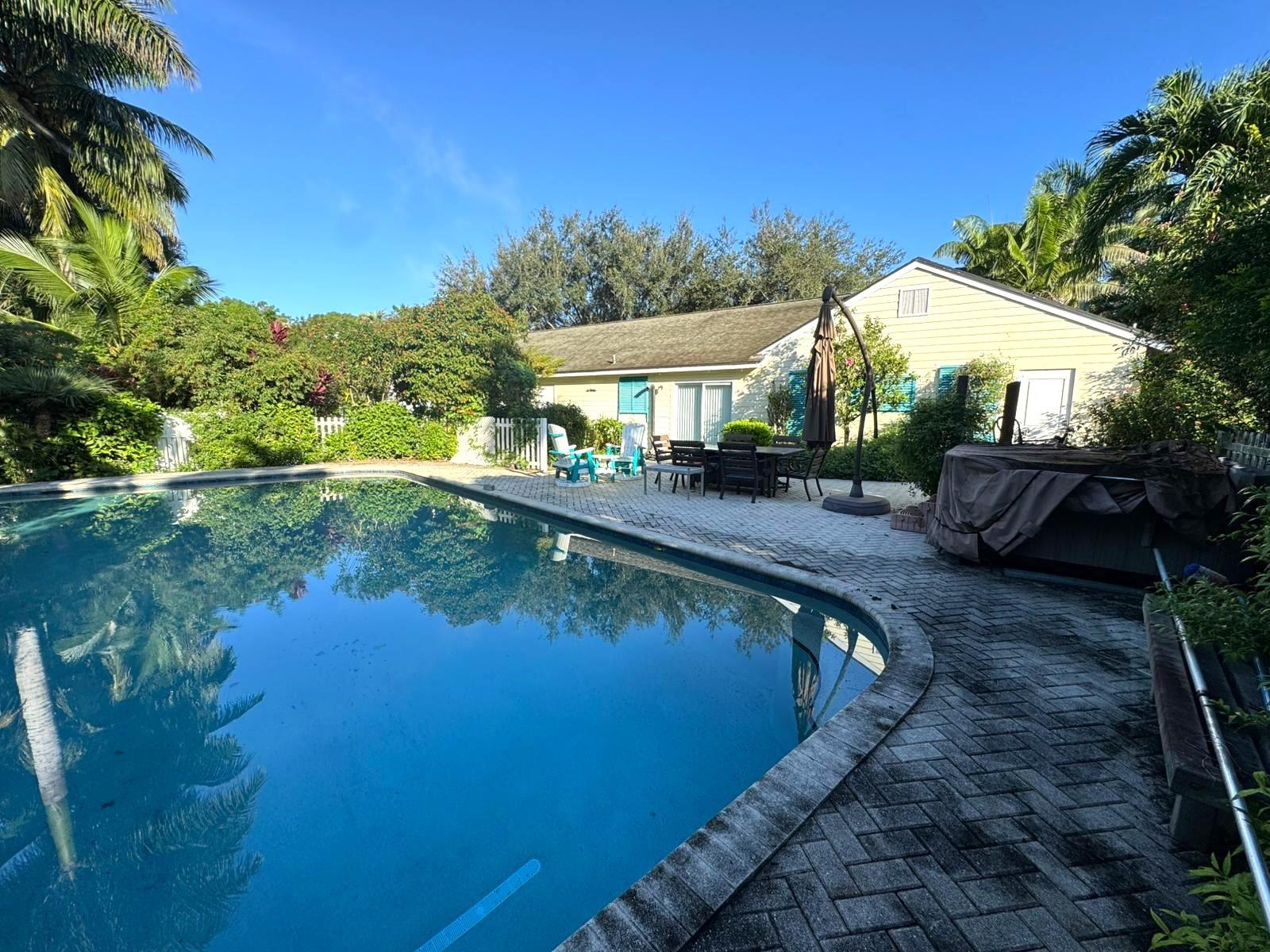 Homes for sale in Loxahatchee Groves, FL | 14344 North Road, Loxahatchee Groves, FL 33470 | MLS# F10503328