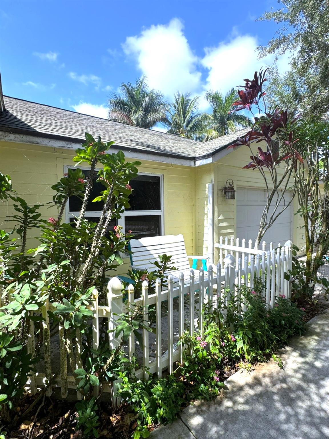 Homes for sale in Loxahatchee Groves, FL | 14344 North Road, Loxahatchee Groves, FL 33470 | MLS# F10503328