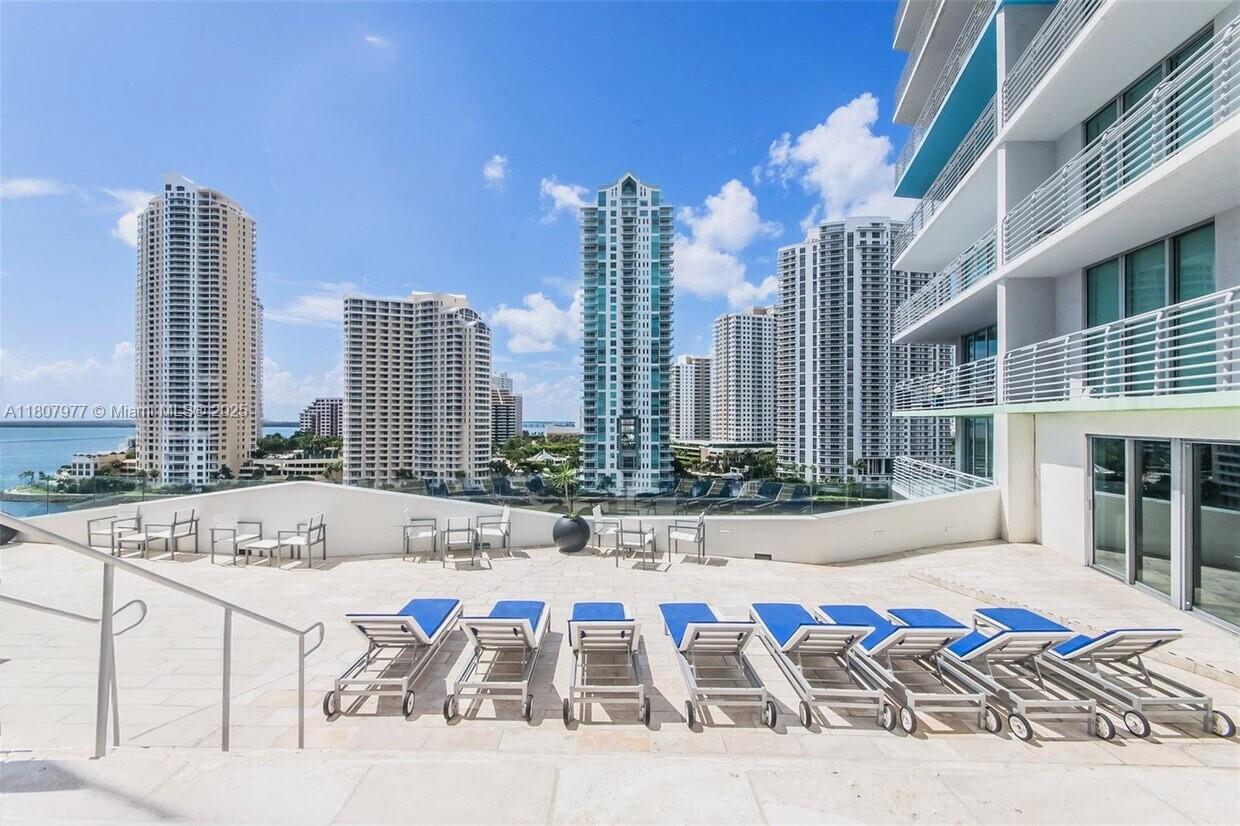 325 S Biscayne Blvd #1521, Miami FL 33131