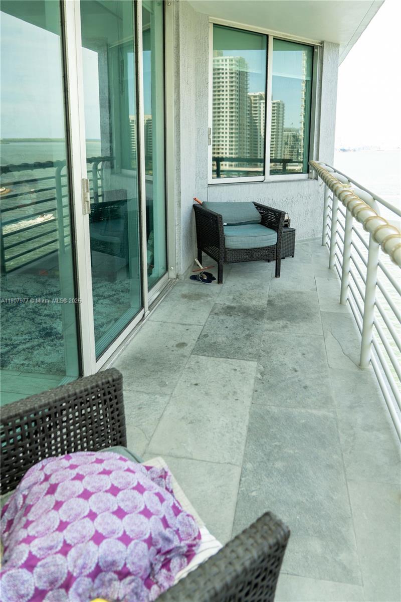 325 S Biscayne Blvd #1521, Miami FL 33131