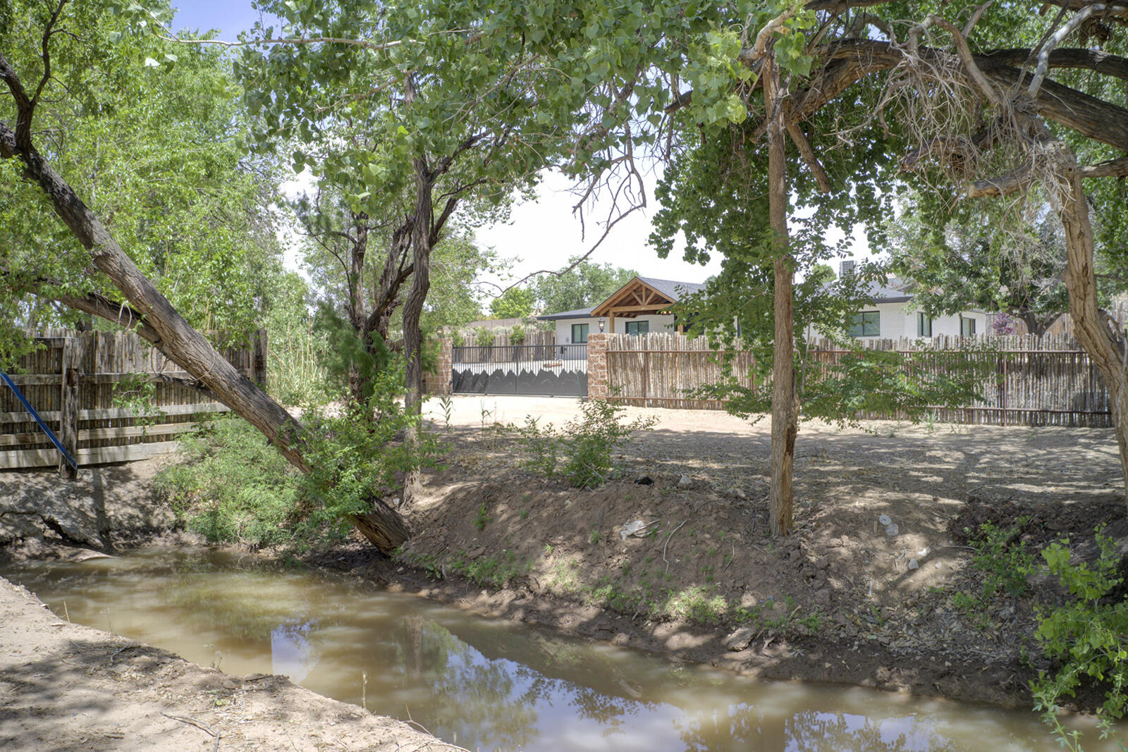 Homes for sale in Albuquerque, NM | 210 Josefita Rd Ne, Albuquerque, NM 87113 | MLS# 1084389