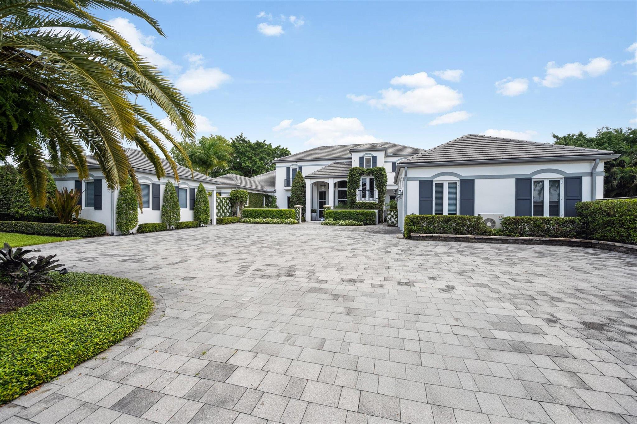 Homes for sale in Wellington, FL | 11663 Maidstone Dr, Wellington, FL 33414 | MLS# R11093067