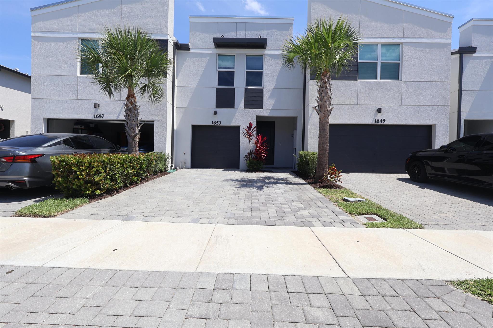 Enclave At Mangonia Park