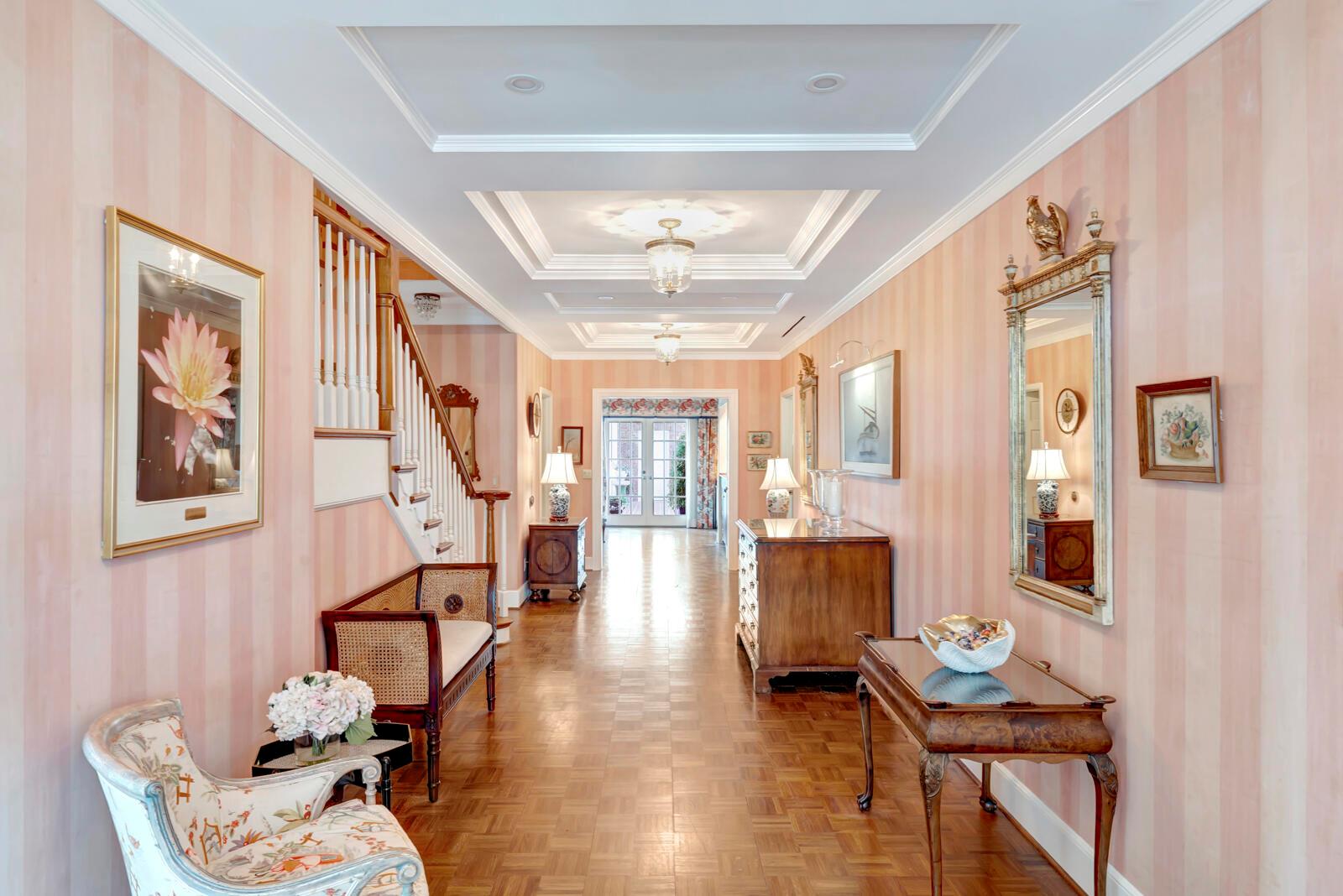 Homes for sale in Vero Beach, FL | 645 Riomar Dr, Vero Beach, FL 32963 | MLS# R11093204