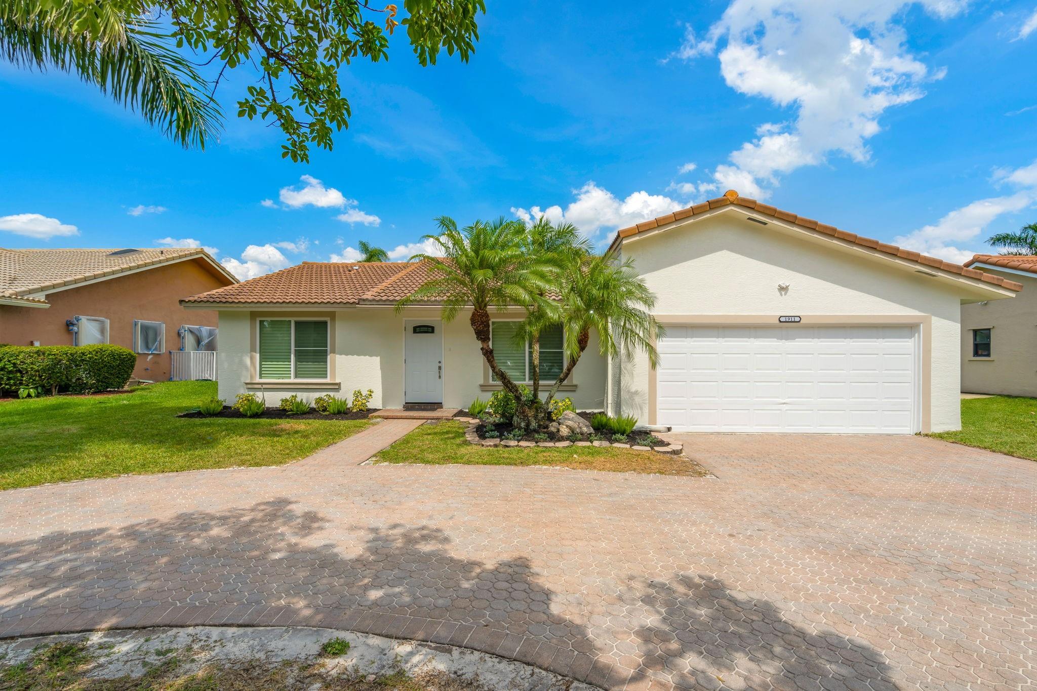 1911 Nw 107th Dr Coral Springs FL 33071 | F10505389