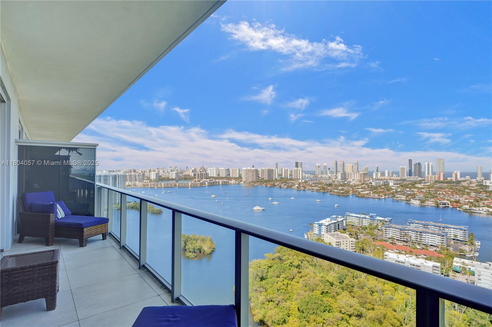 Apartamento en Venta en North Miami Beach, FL