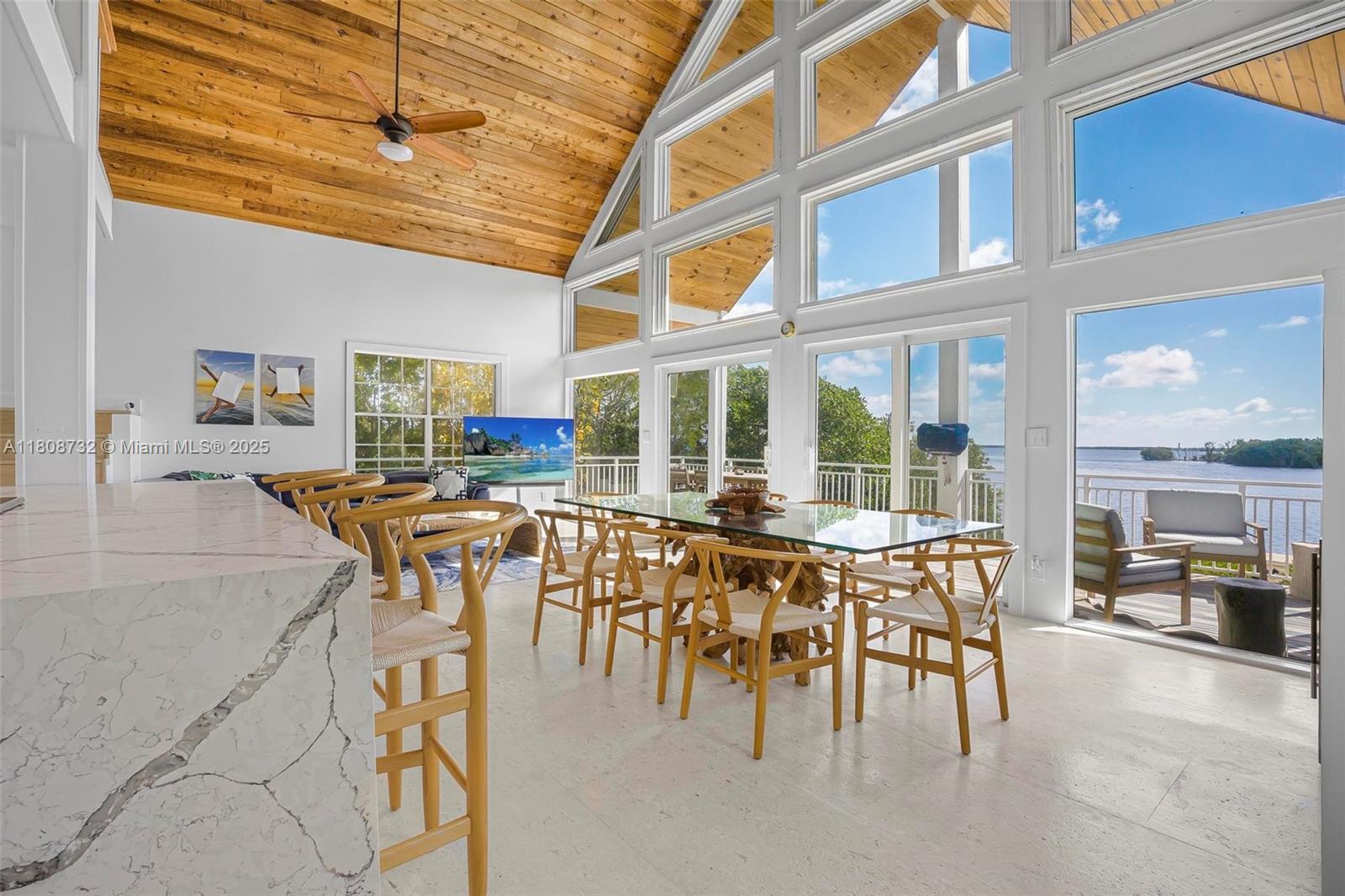 Buccaneer Pt (Largo Sound