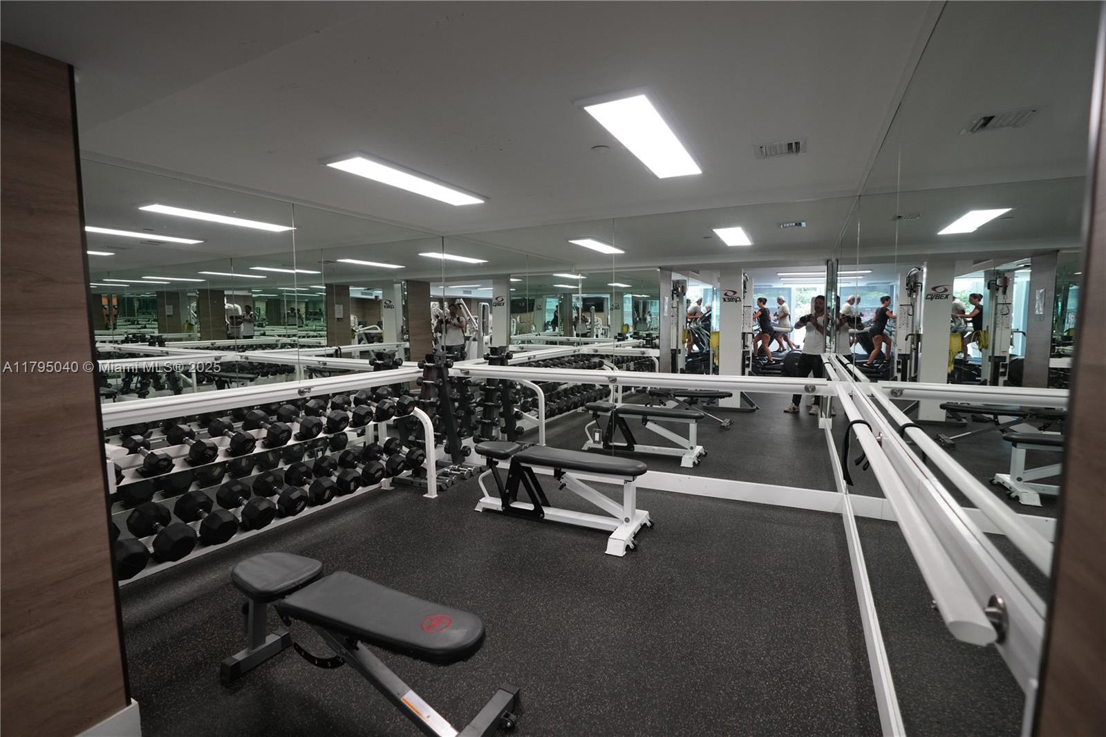 445 Grand Bay Dr #802, Key Biscayne FL 33149
