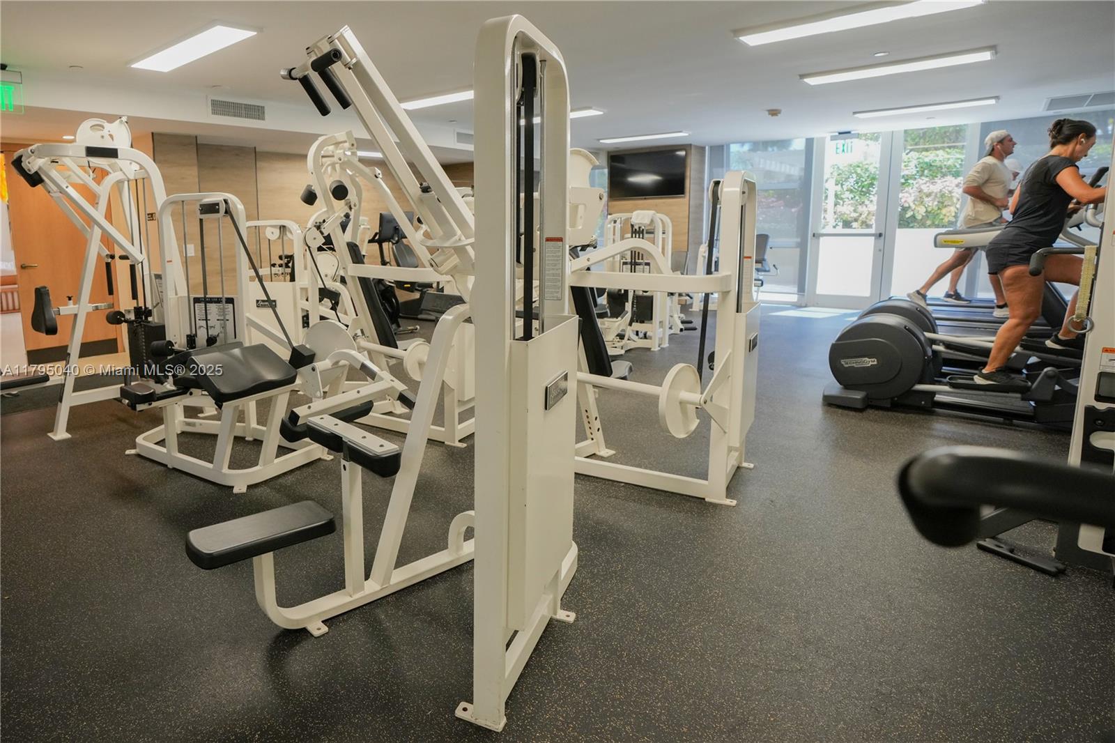 445 Grand Bay Dr #802, Key Biscayne FL 33149
