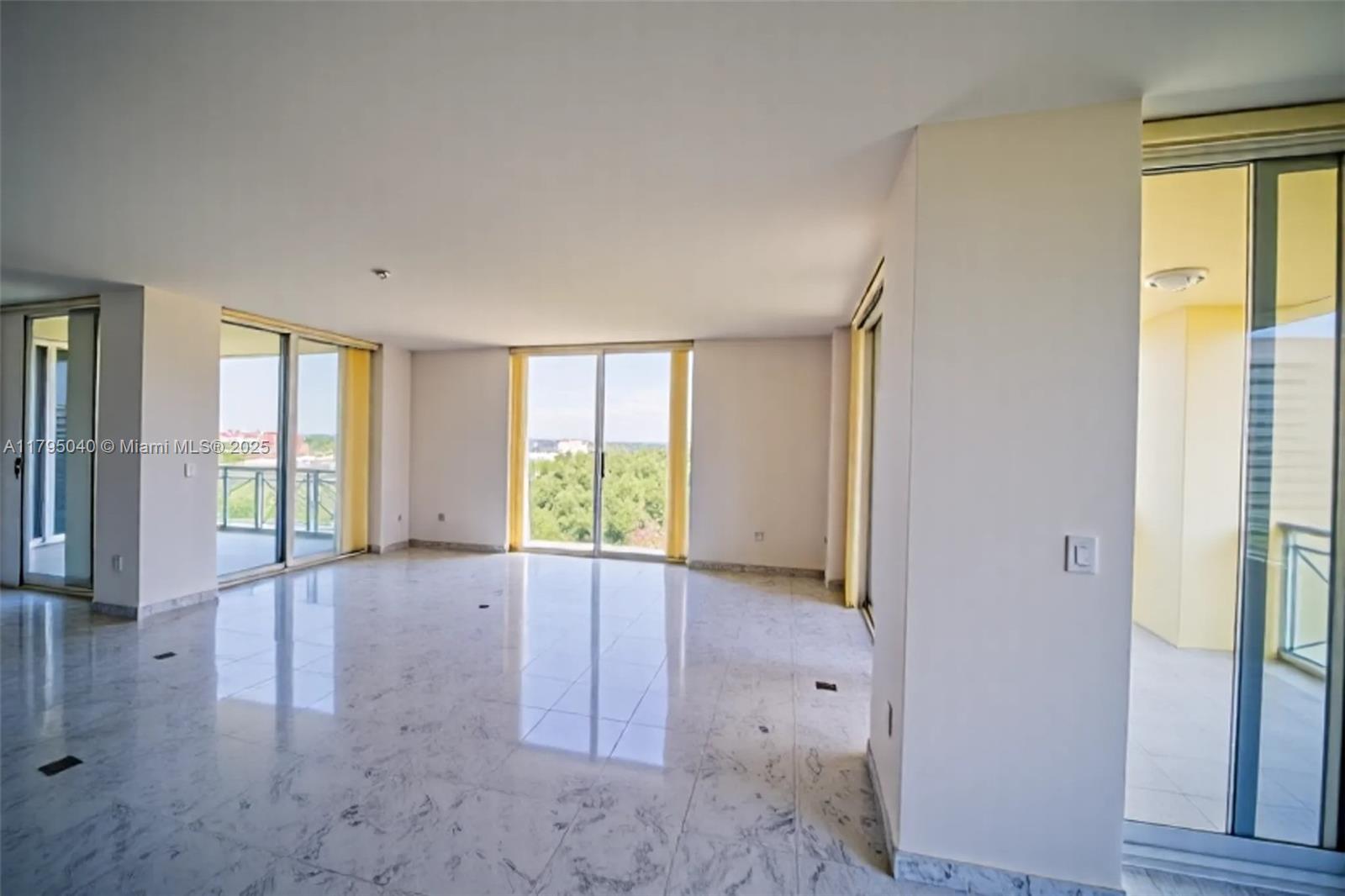 445 Grand Bay Dr #802, Key Biscayne FL 33149