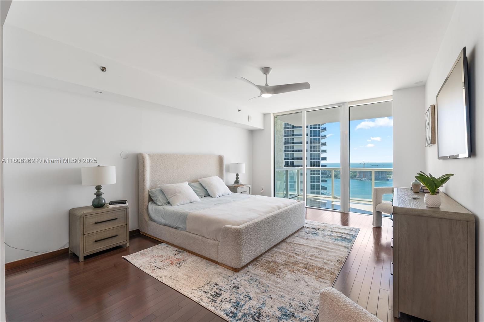 450 Alton Rd #2703, Miami Beach FL 33139