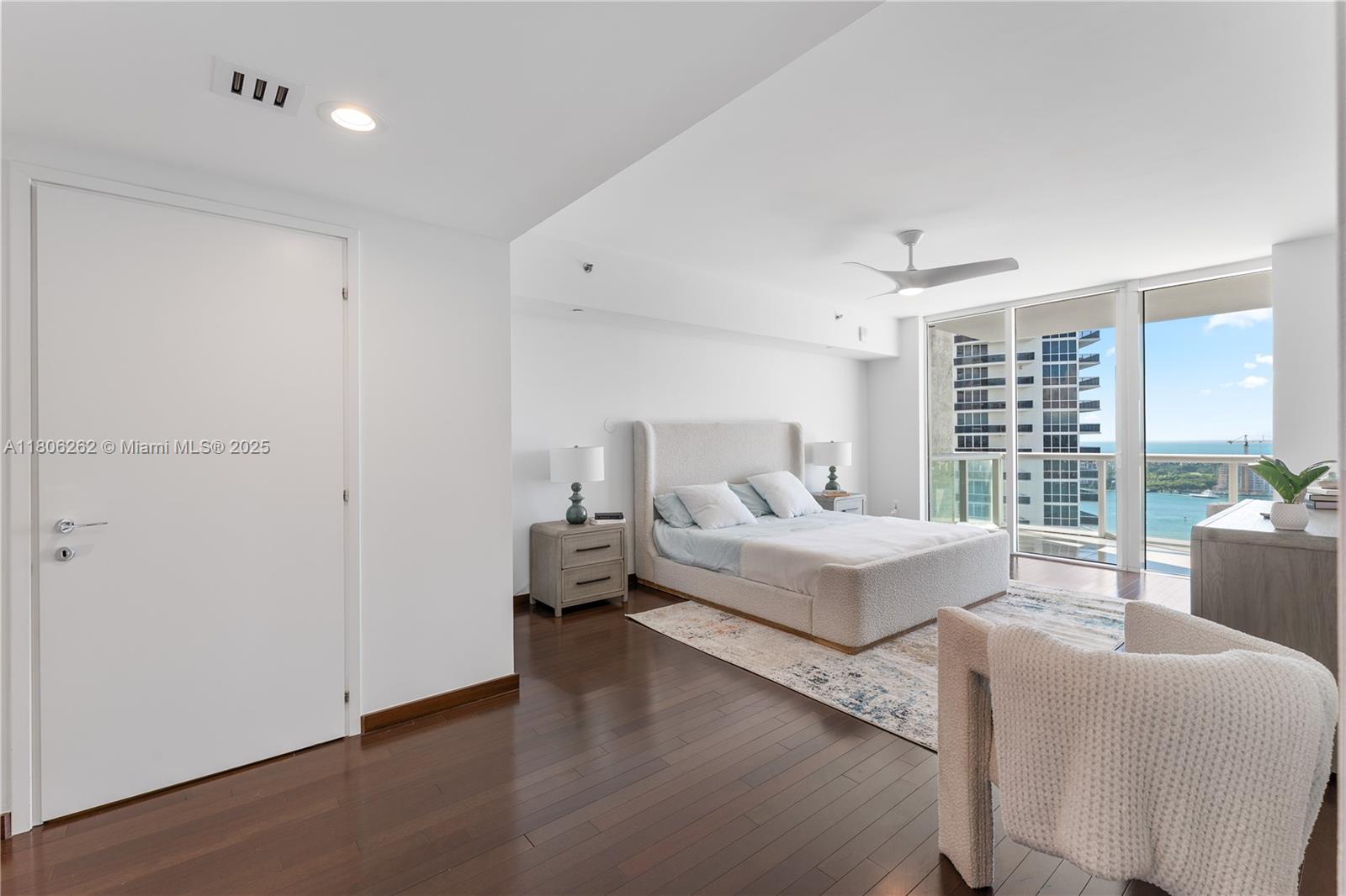 450 Alton Rd #2703, Miami Beach FL 33139