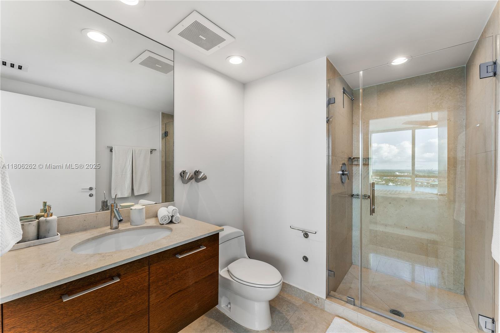 450 Alton Rd #2703, Miami Beach FL 33139
