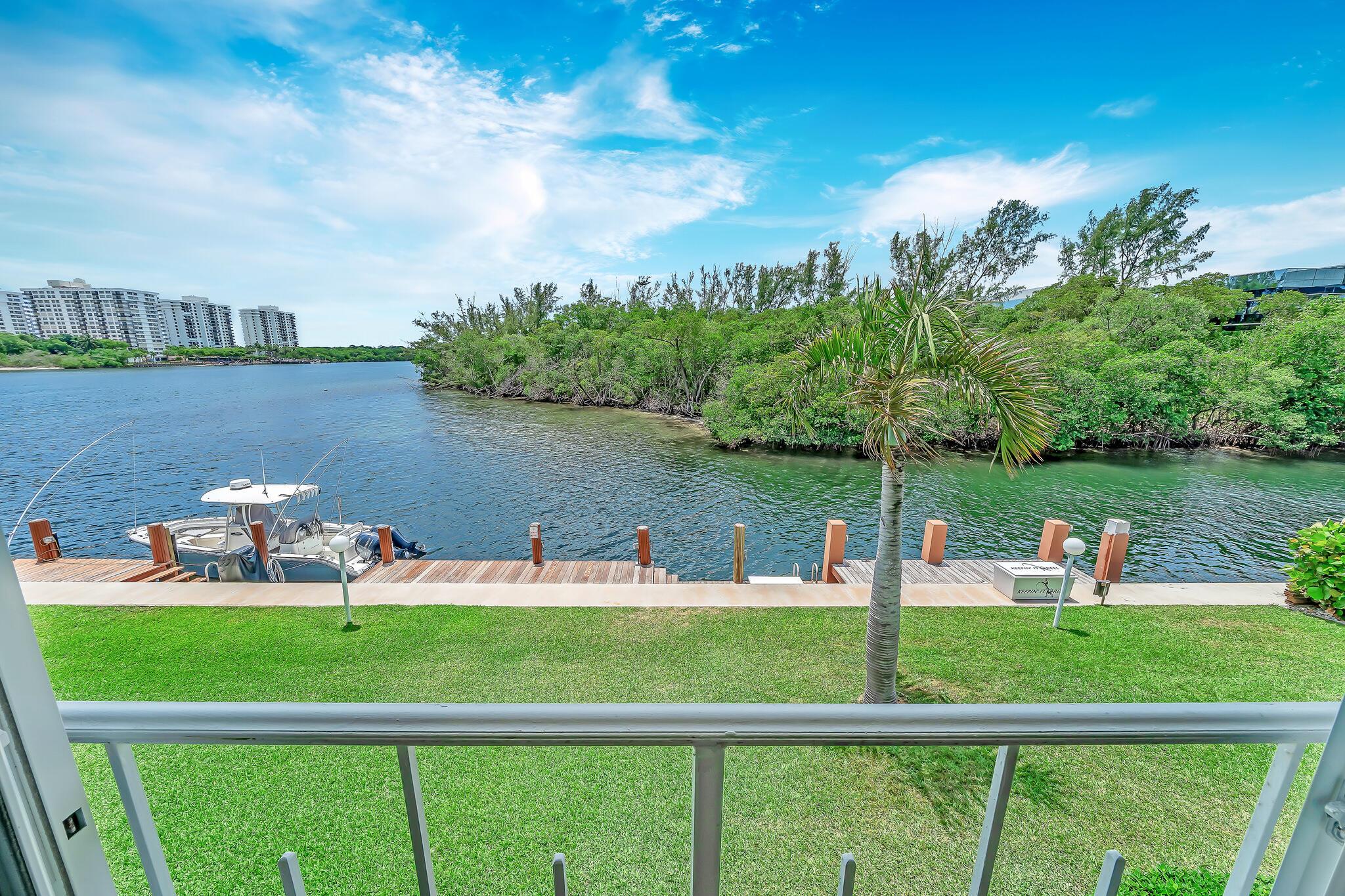 Intracoastal Terrace Cond