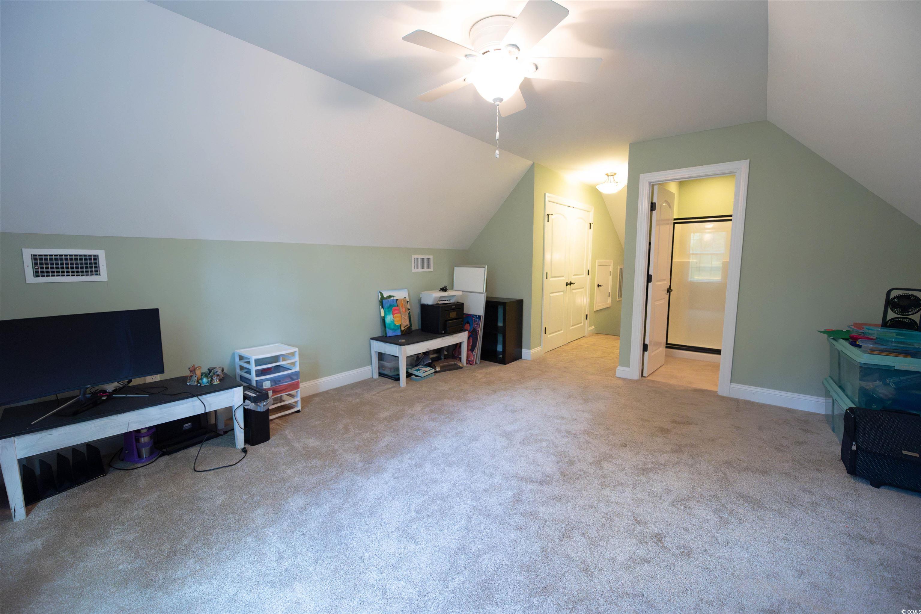 2513035 | Photo 28
