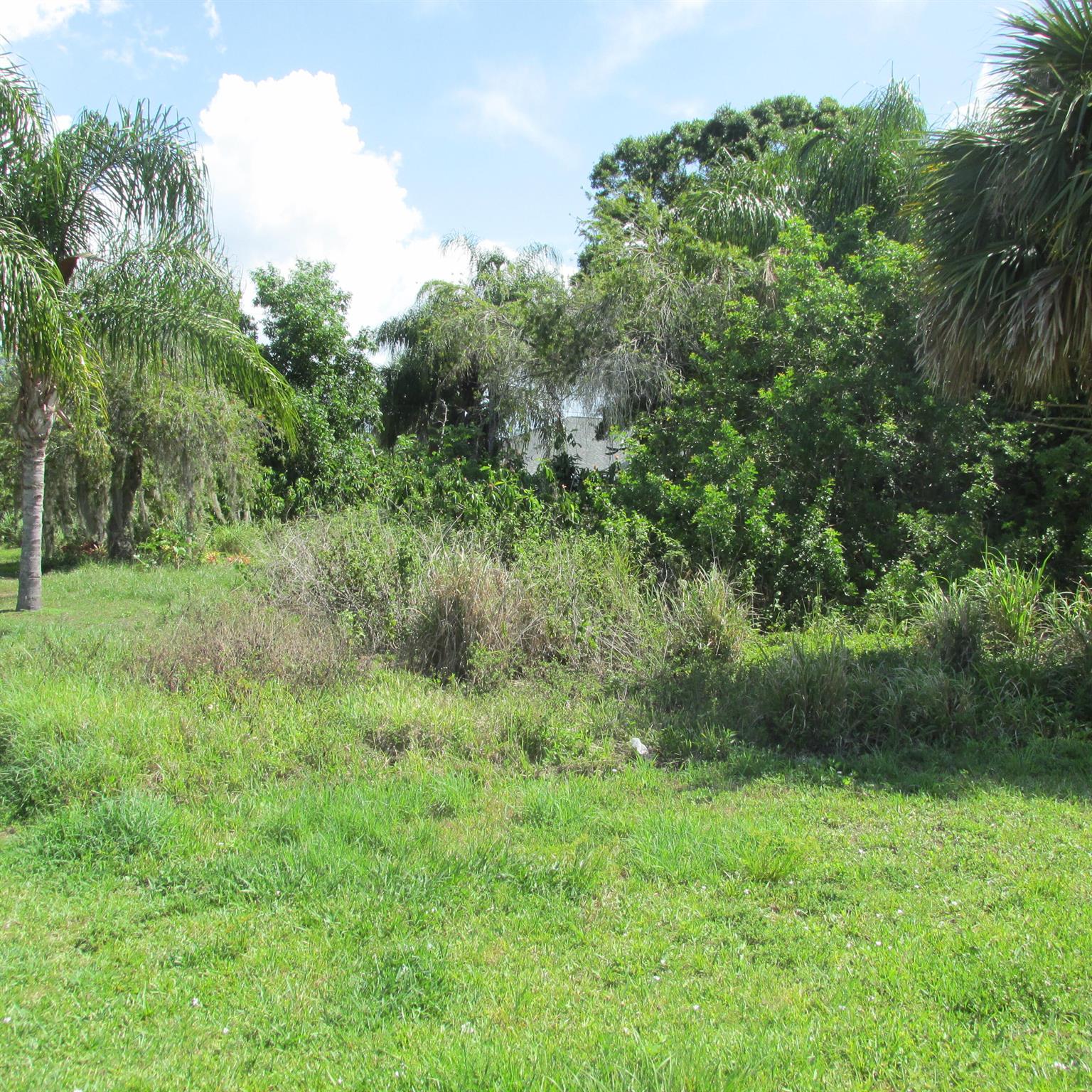 Homes for sale in Port St. Lucie, FL | 1613 Se Grapeland Avenue, Port St. Lucie, FL 34952 | MLS# R11093594