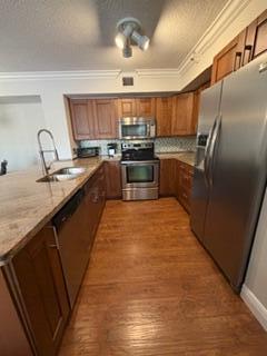 Yacht Club On The Intraco