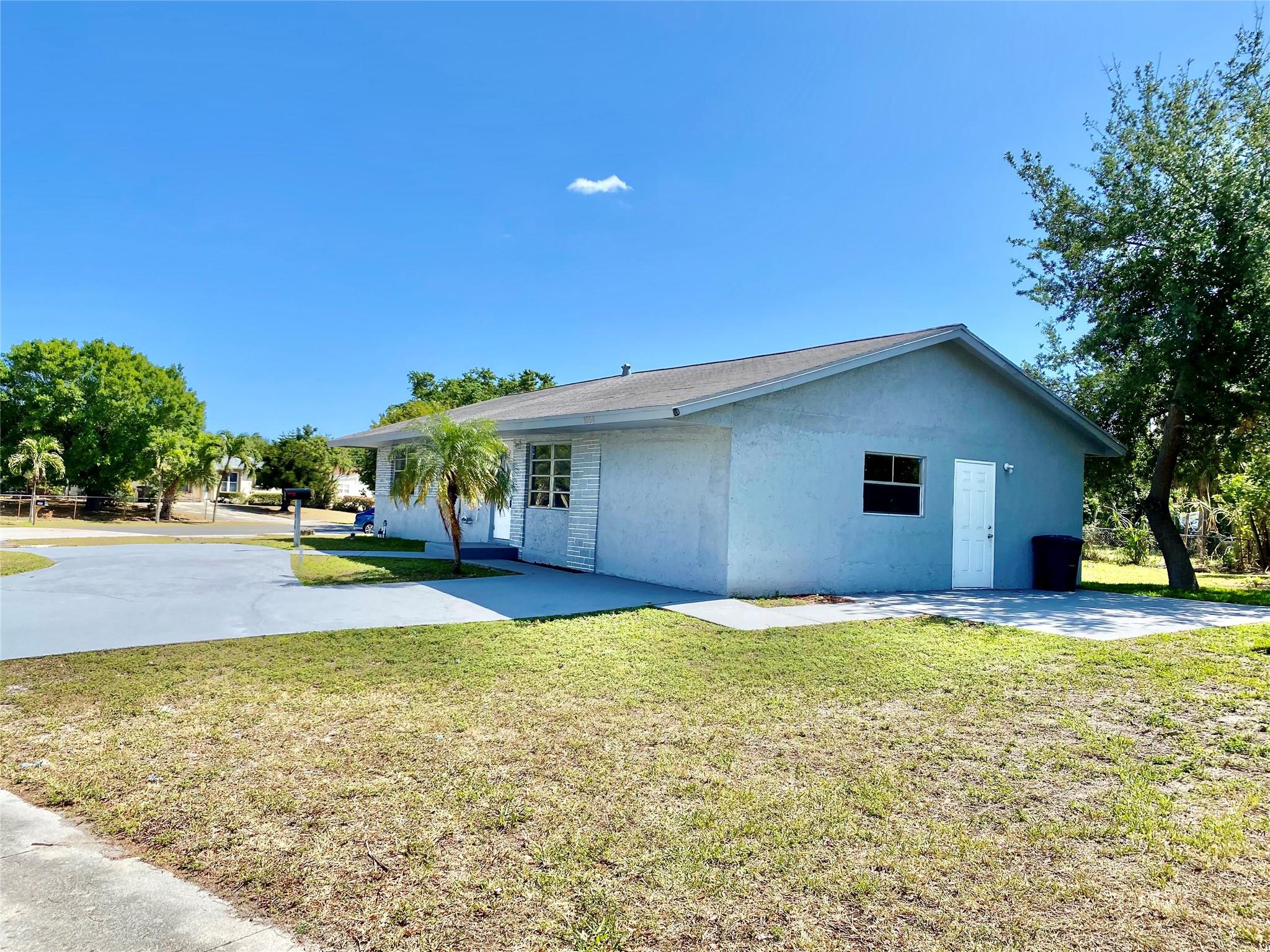 Homes for sale in West Palm Beach, FL | 1654 43rd St, West Palm Beach, FL 33407 | MLS# F10505615