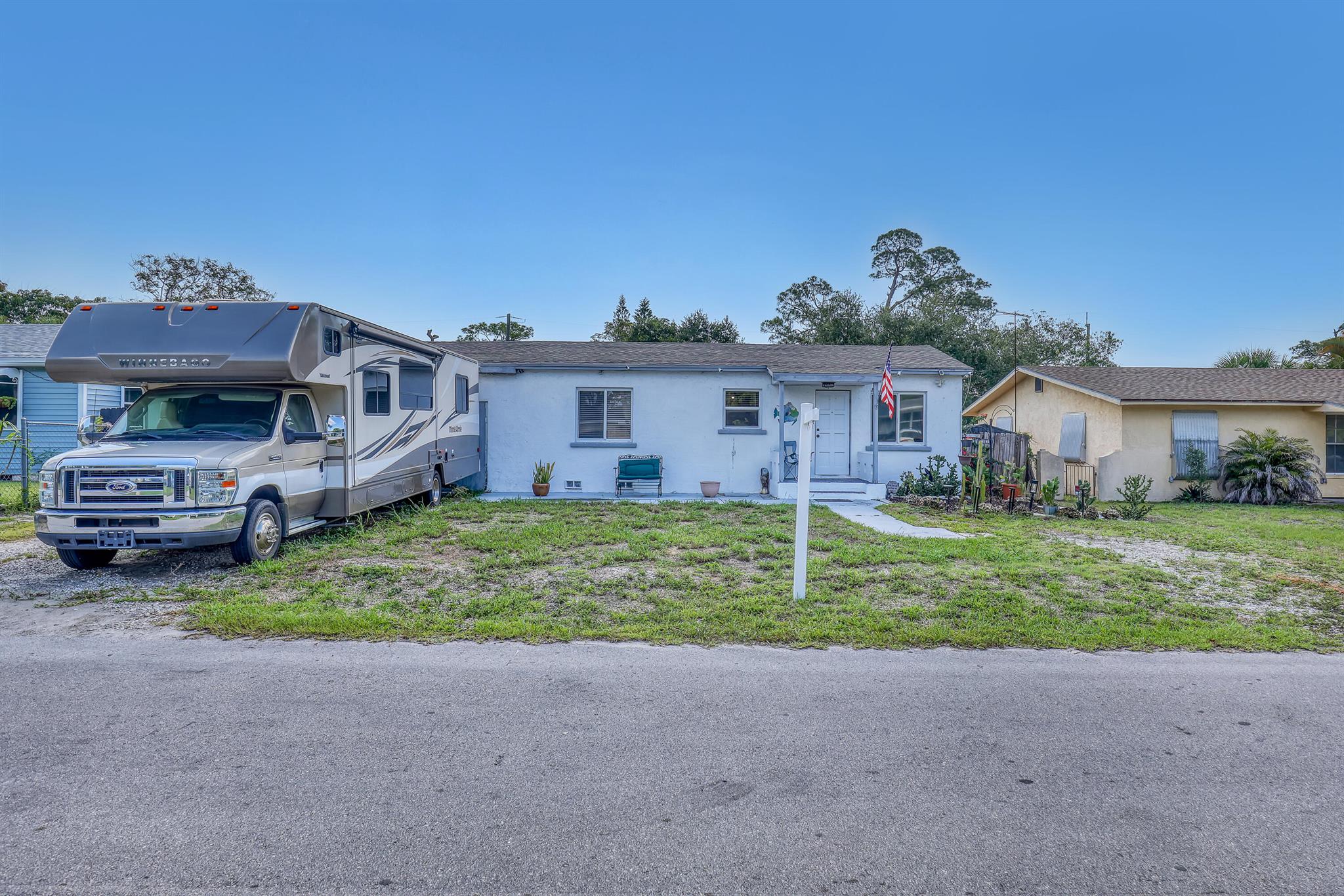 3830 Corrigan Court Palm Springs FL 33461 | R11093699