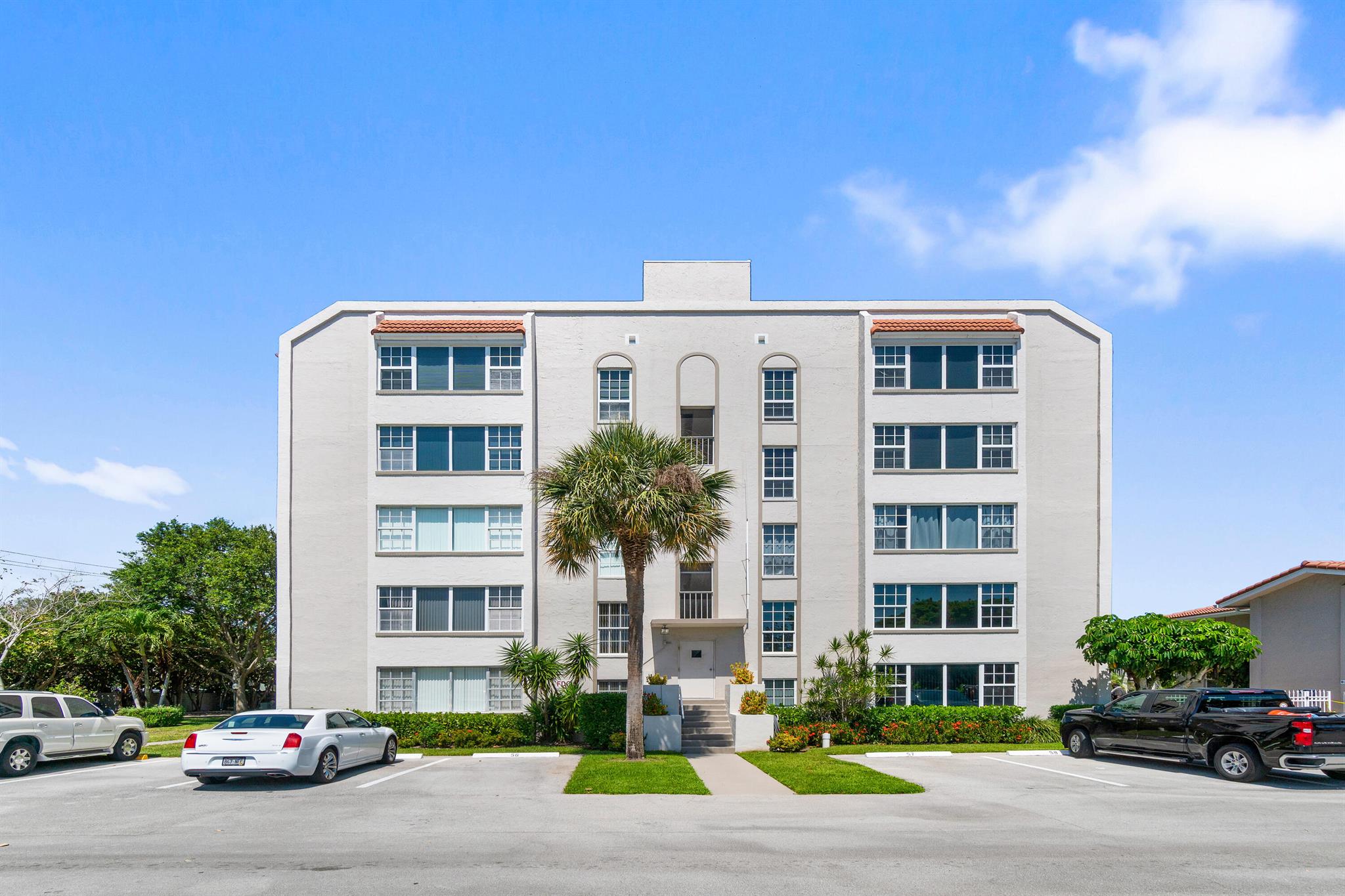 Tierra Del Sol Condo