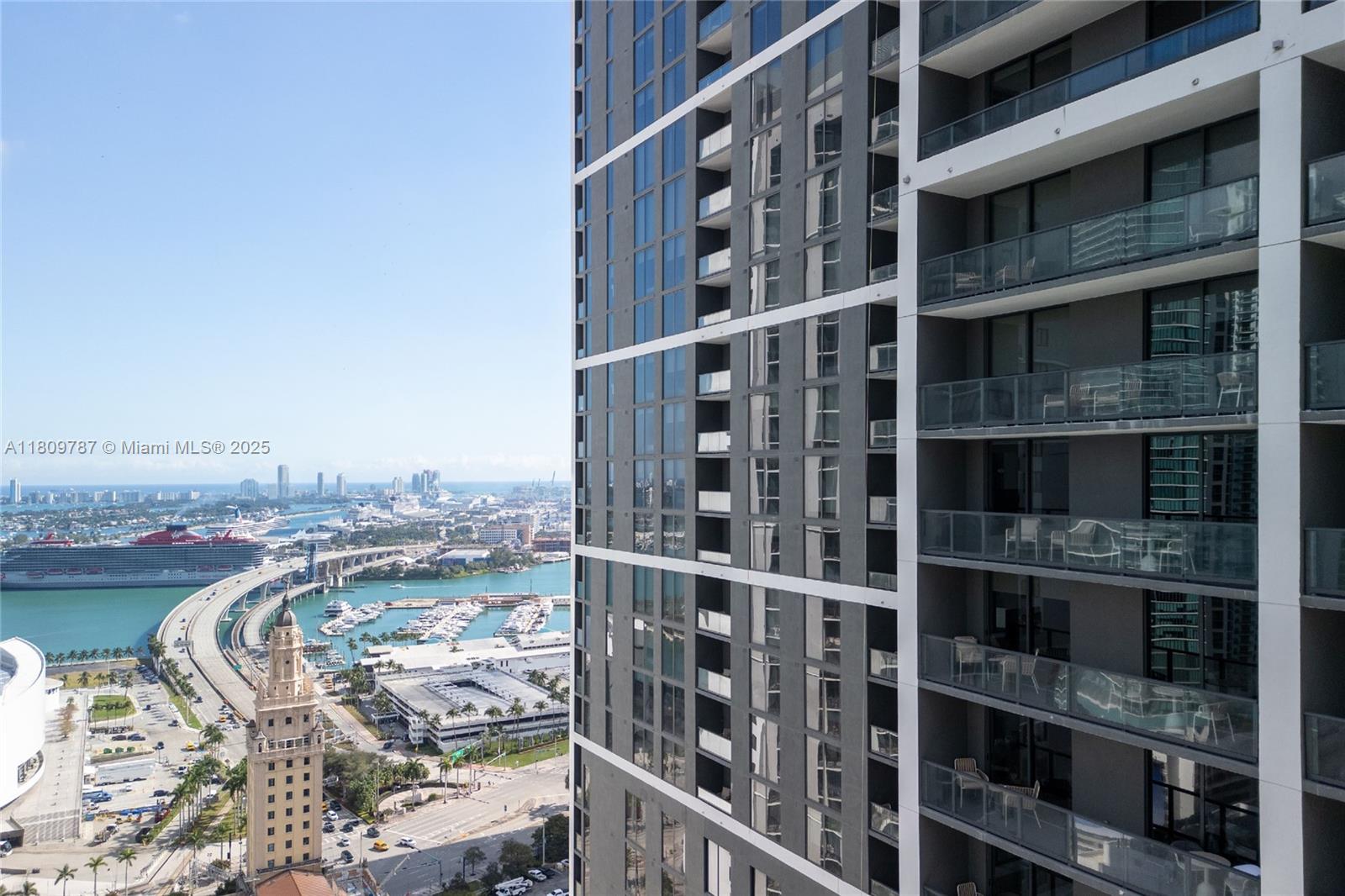 Condo for Rent in Miami, FL