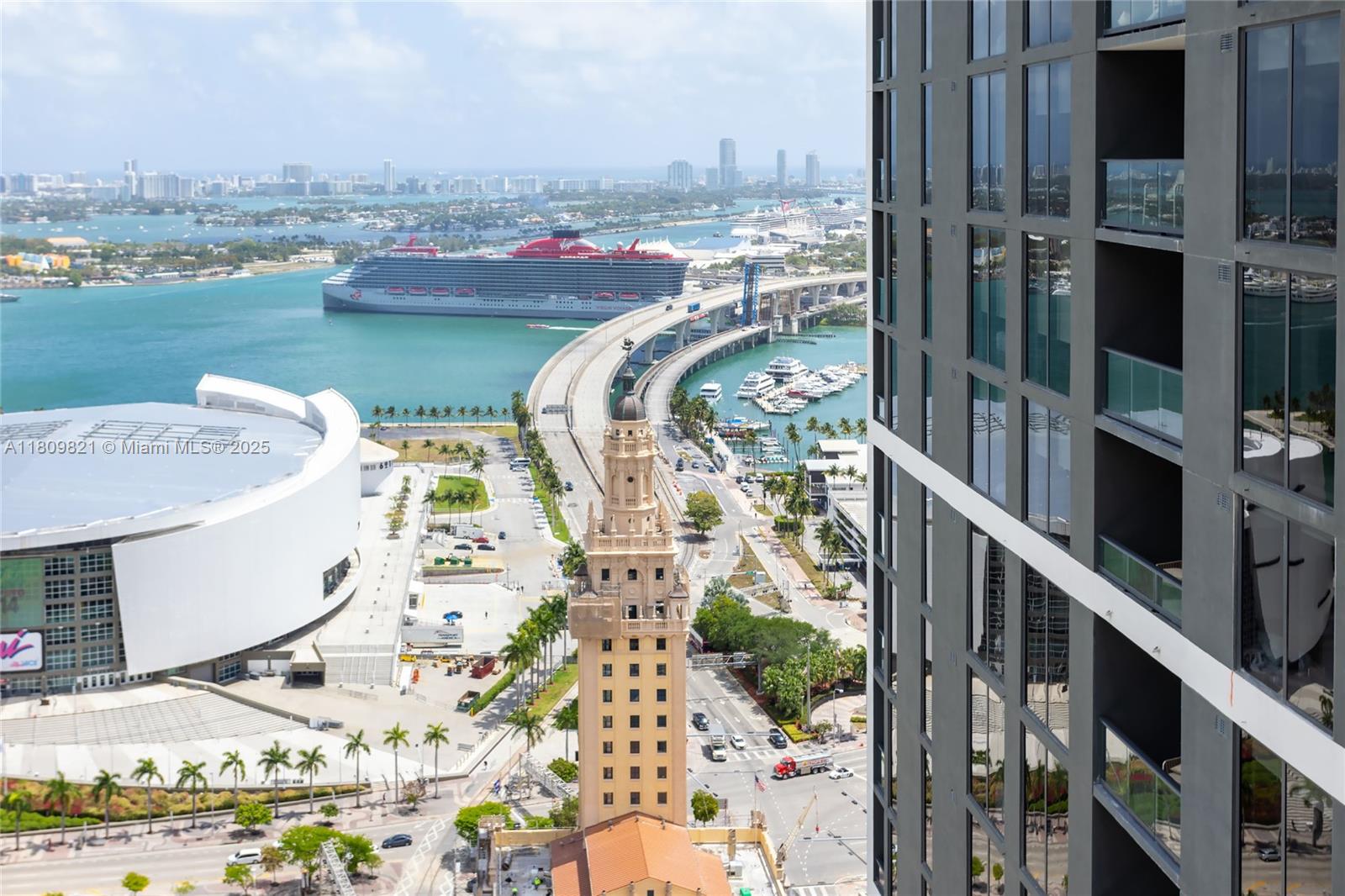 Condo for Rent in Miami, FL