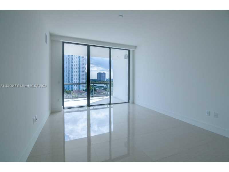 3250 NE 188 STREET #905, Aventura FL 33180