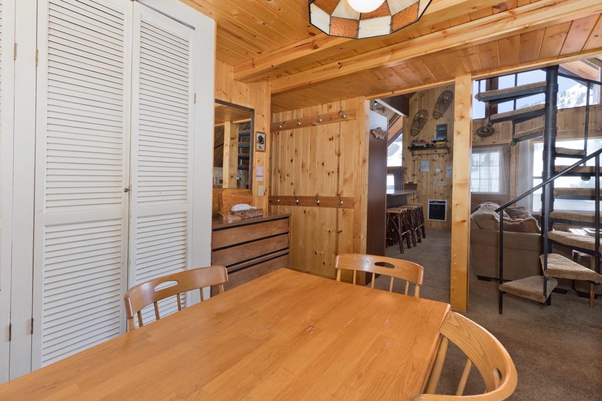 11000 Minaret #2 Road