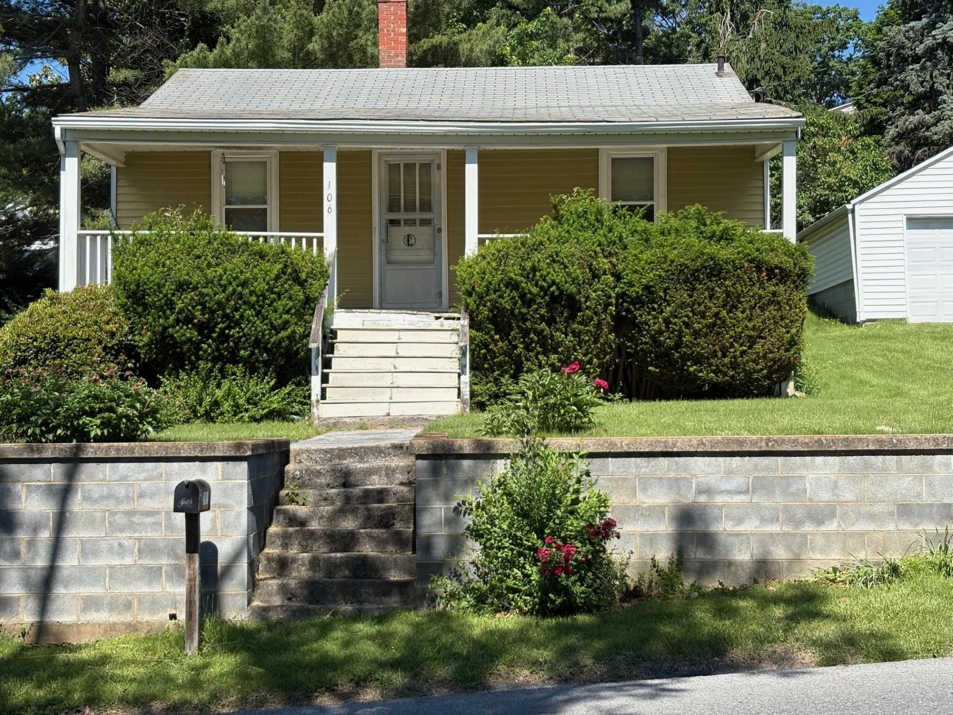 106 Grubert Ave