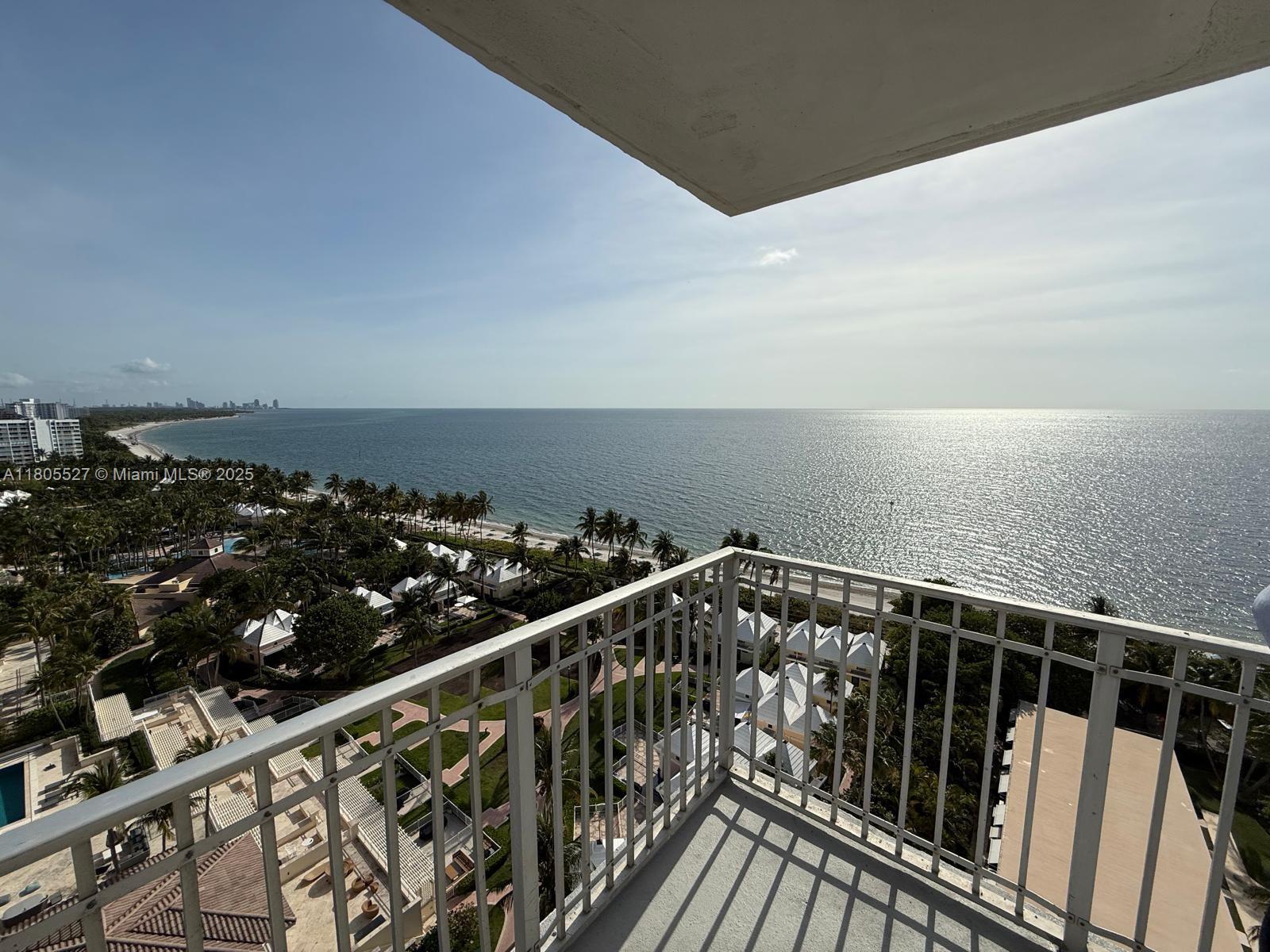881 Ocean Dr #13H, Key Biscayne FL 33149