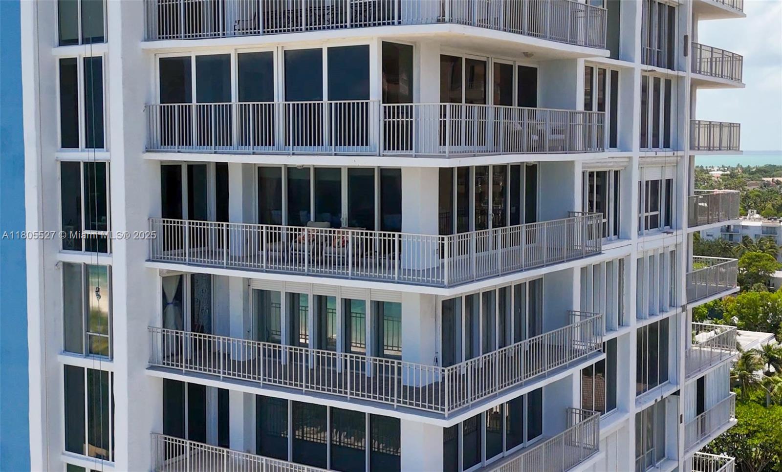 881 Ocean Dr #13H, Key Biscayne FL 33149