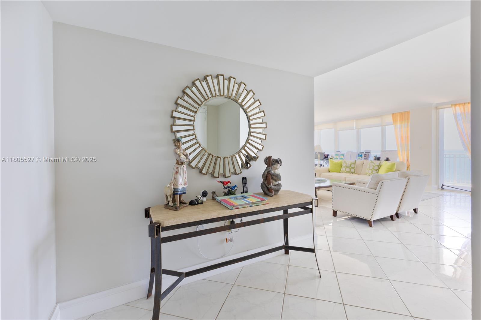 881 Ocean Dr #13H, Key Biscayne FL 33149
